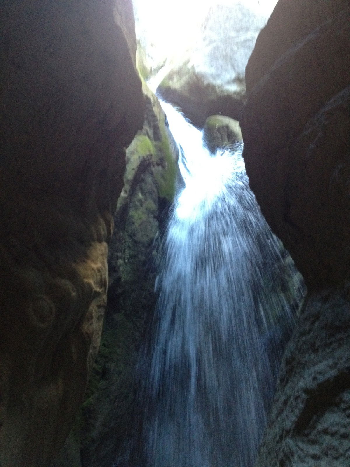 La Cueva Del Agua, por dani