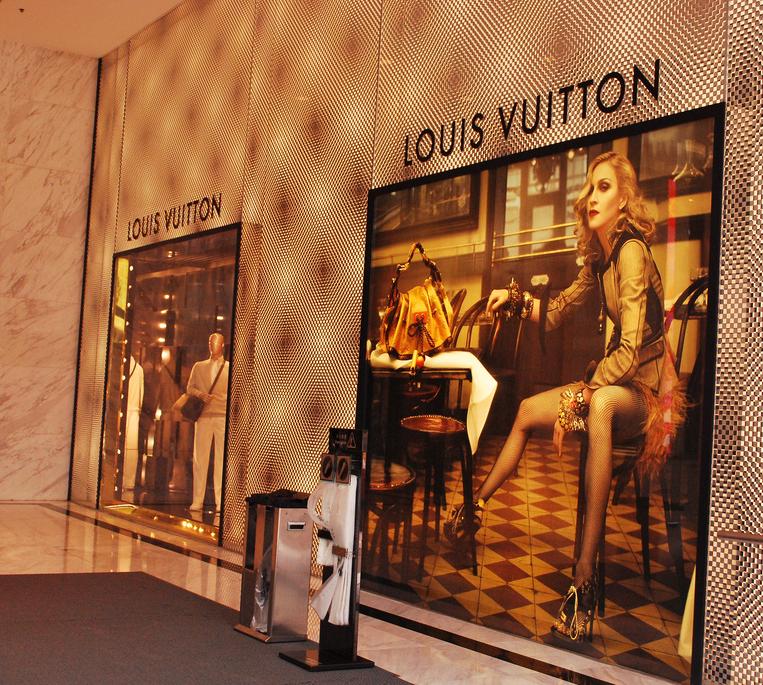 Louis Vuitton - 5 Canton Road en Hong Kong: 1 opiniones y 5 fotos