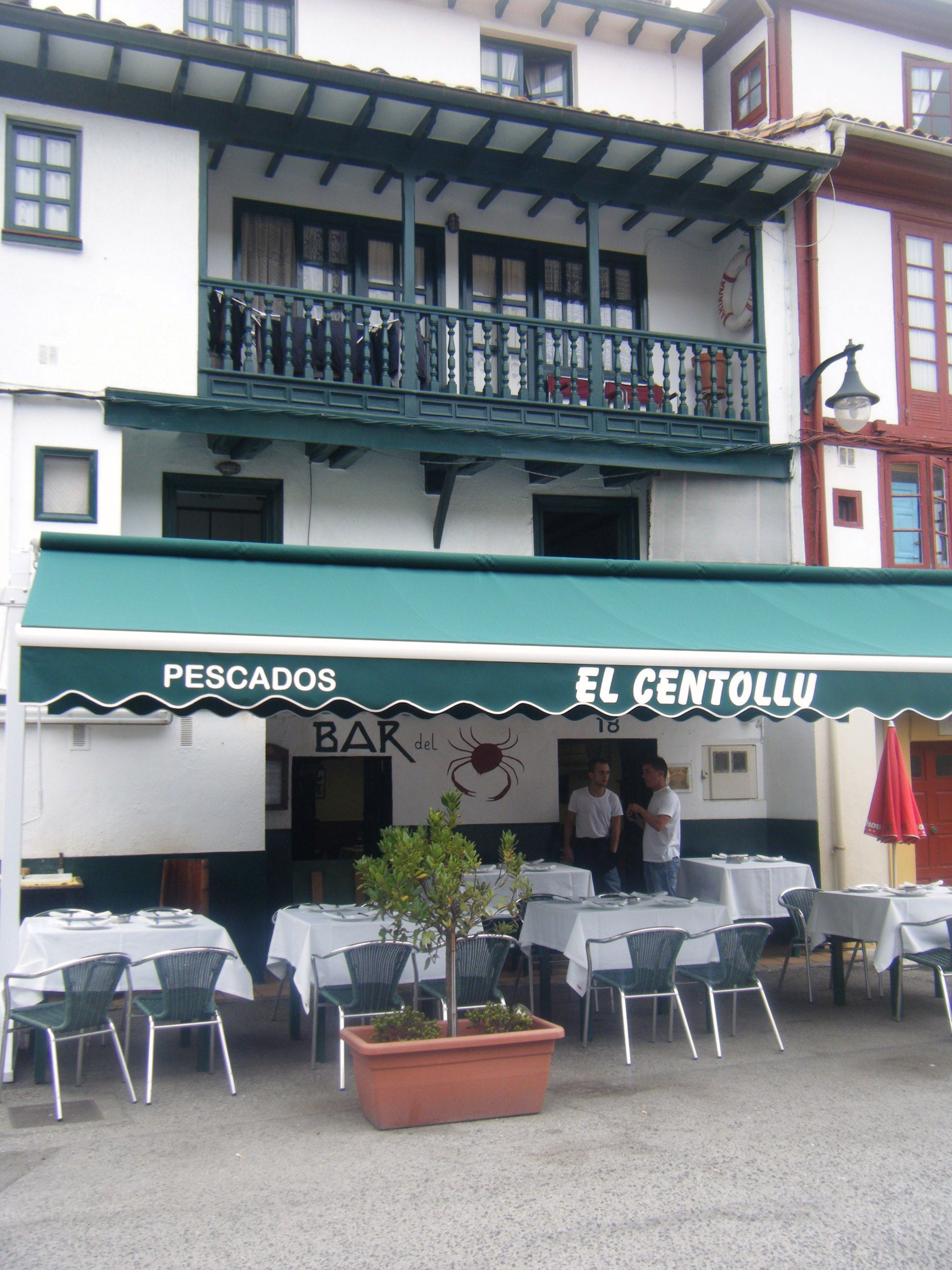 Restaurante El Centollu, por Yoli ChamBa