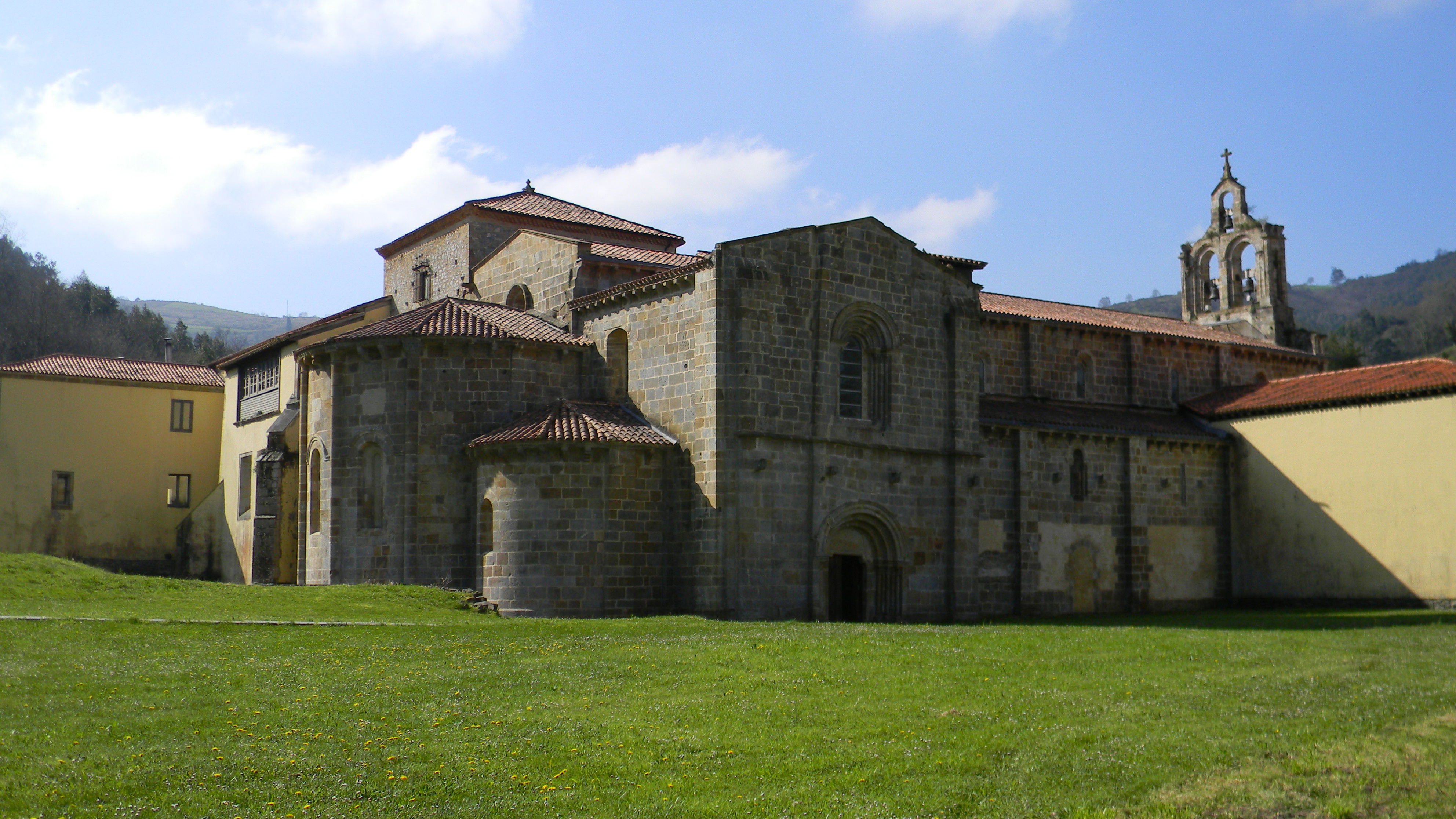 Monasterio de Valdedios, por Monastère de Valdedios