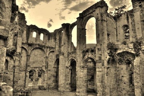 Monasterio de Alet les Bains, por Barbara Oggero