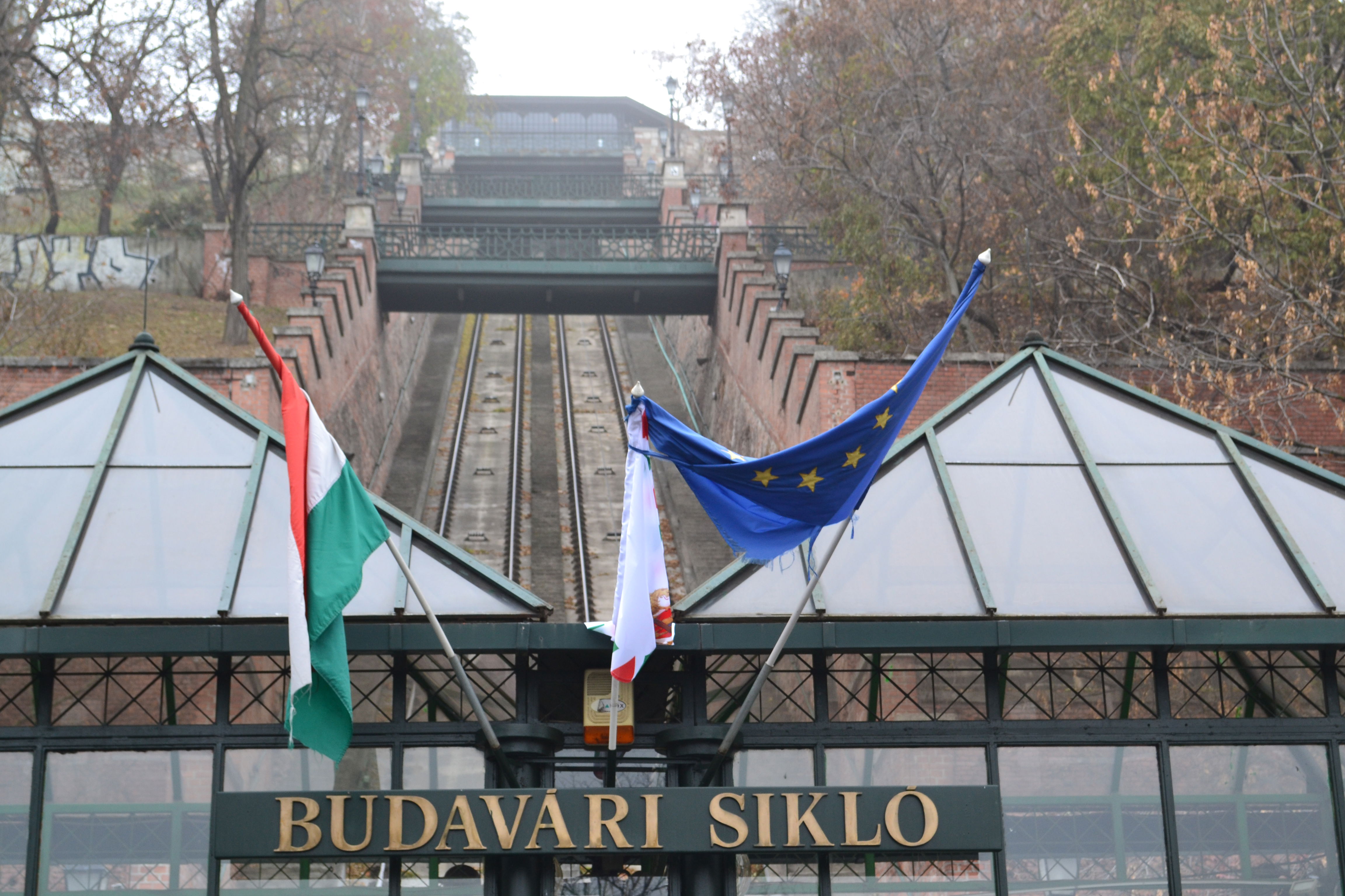 Budavari Sikló - Funicular de Budapest, por Alessandra Consonni
