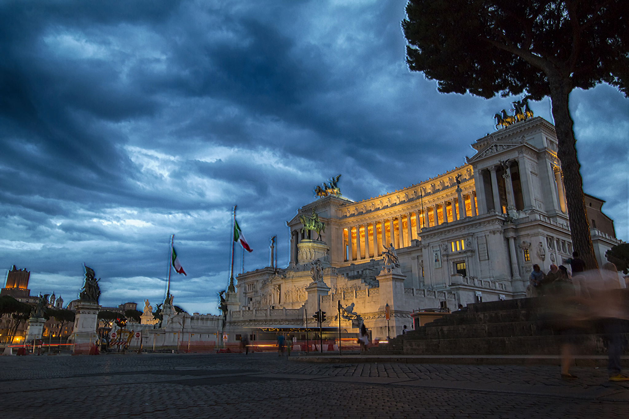 Piazza Venecia, por Jose Manuel De Los Reyes Lopez
