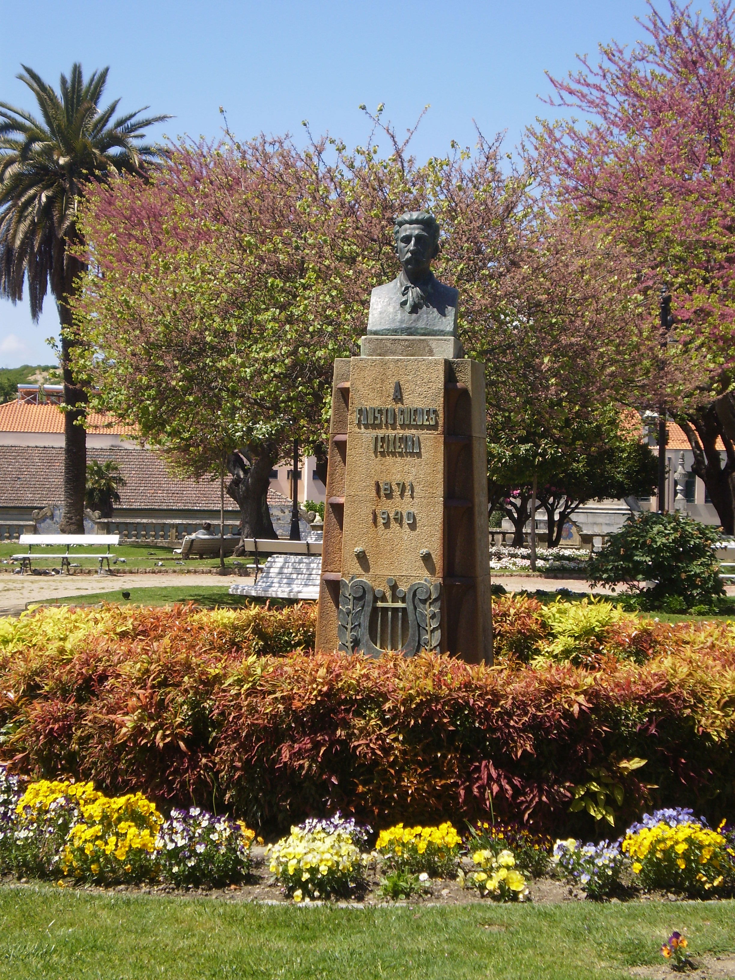 Monumento a Fausto Guedes, por Sasa72