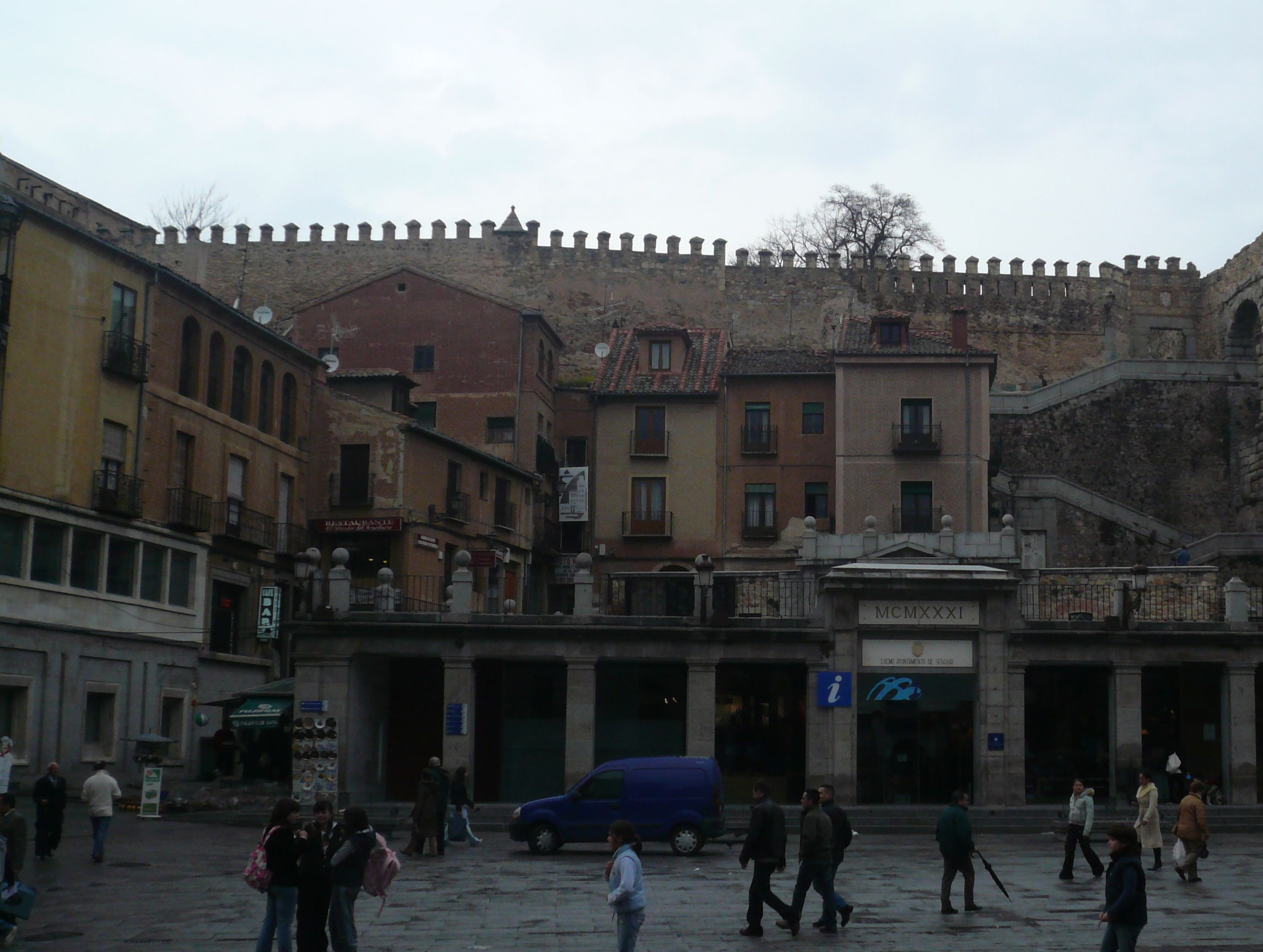 Murallas de Segovia, por Javier 