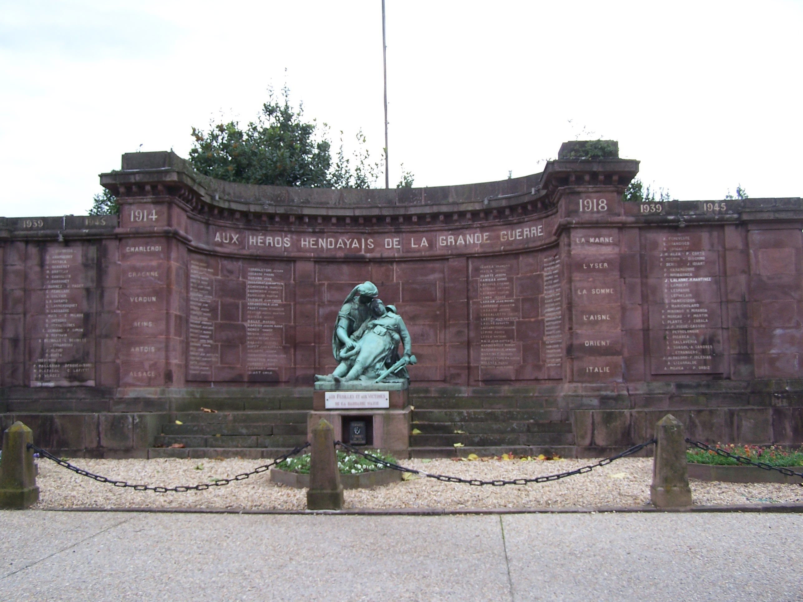 Monument aux Morts, por Turiscapadas