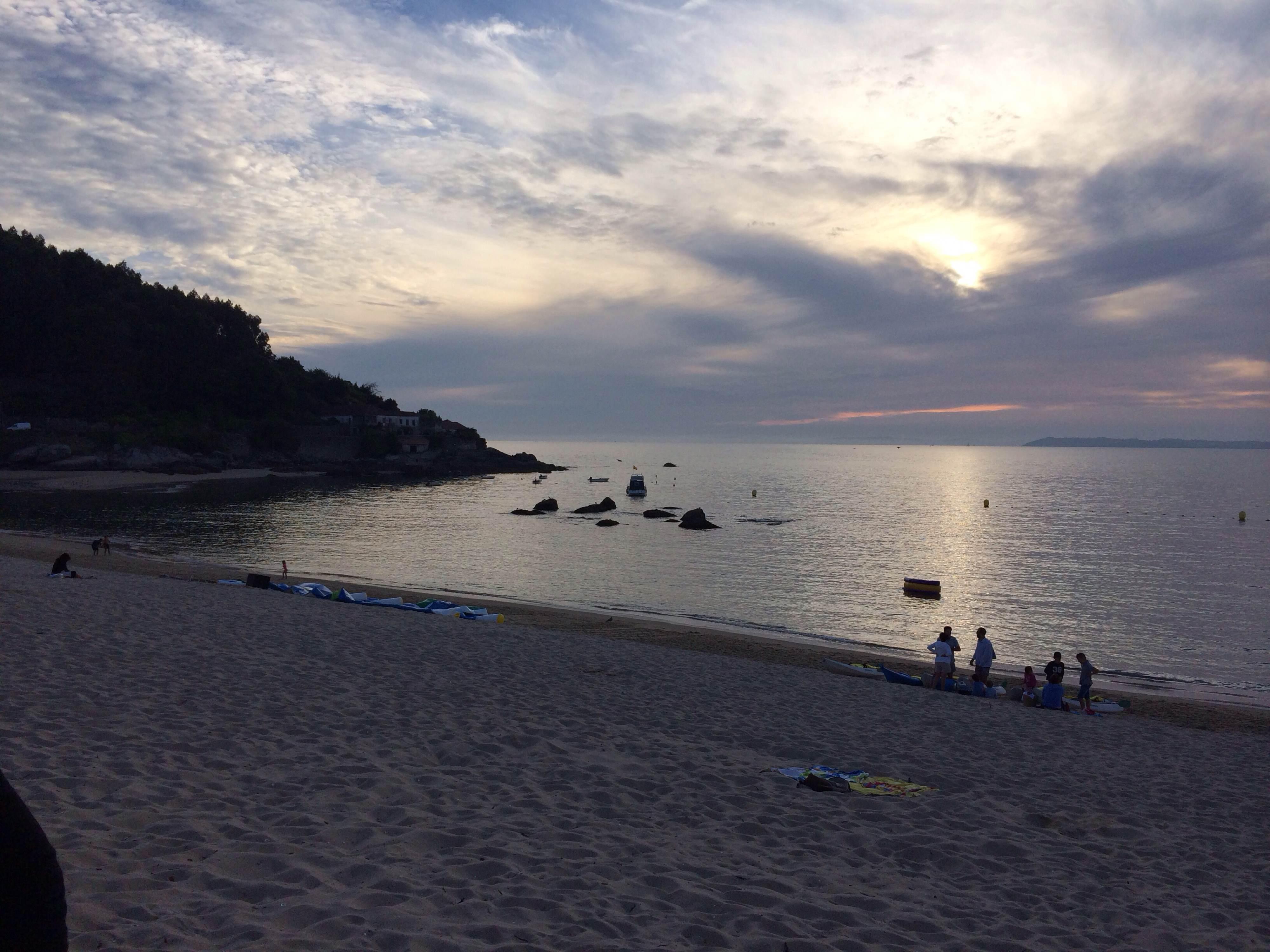 Playas en Marín que cautivan: descubre sus encantos y paisajes