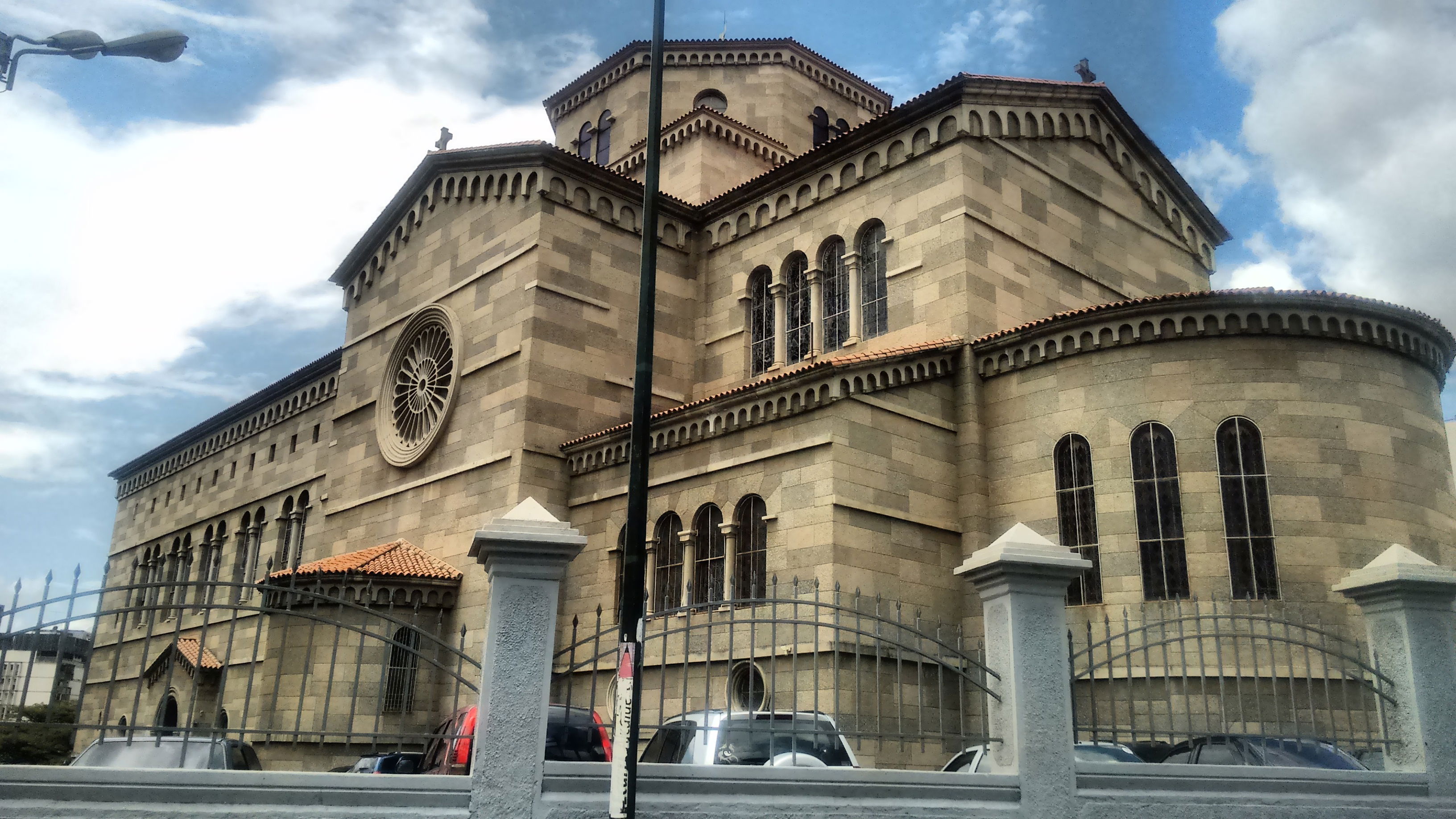 Iglesia Nuestra Señora de La Chiquinquirá, por Dagoberto Bastardo