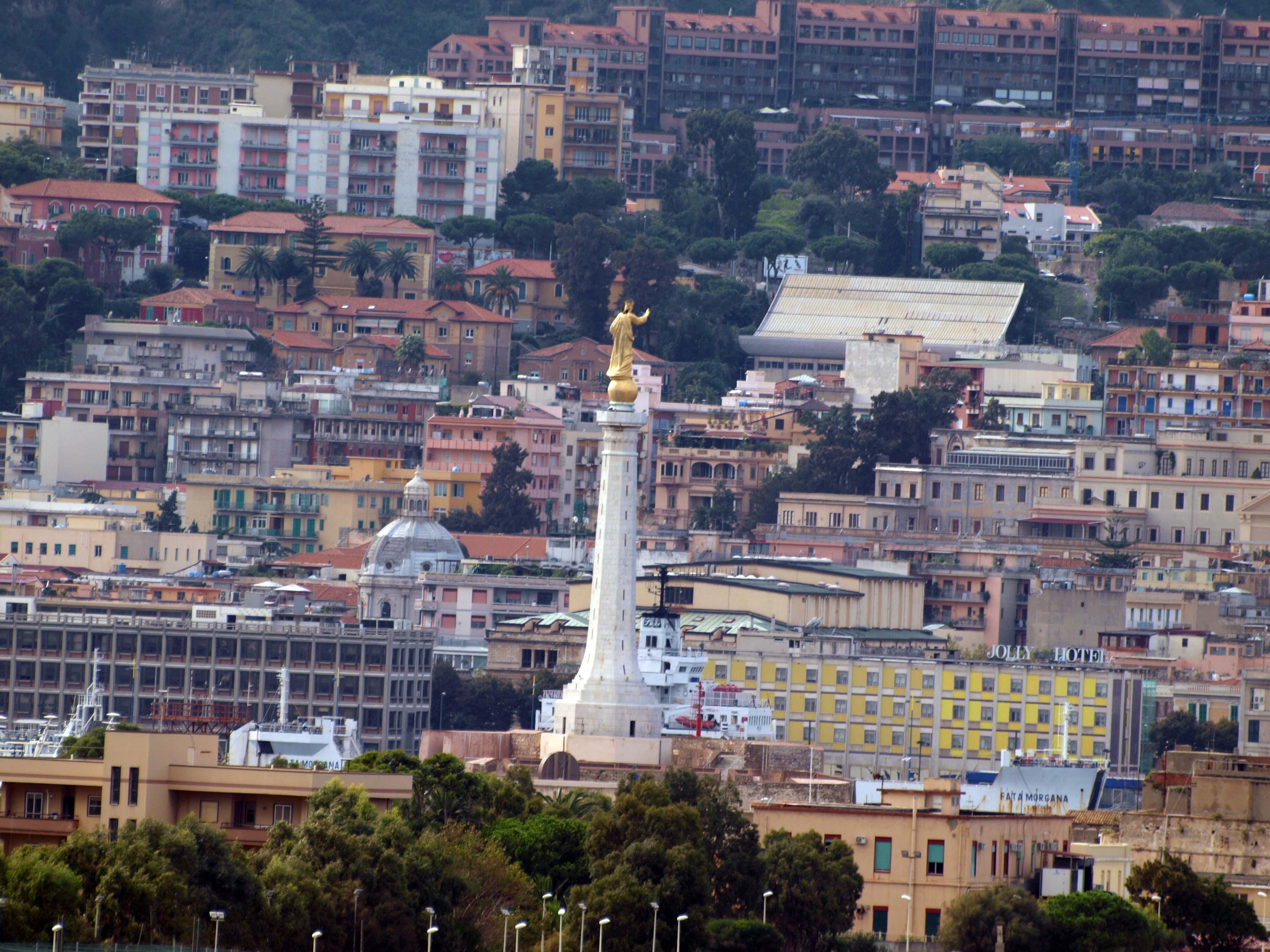 Columna Madonna della Lettera, por Juan Antonio V A
