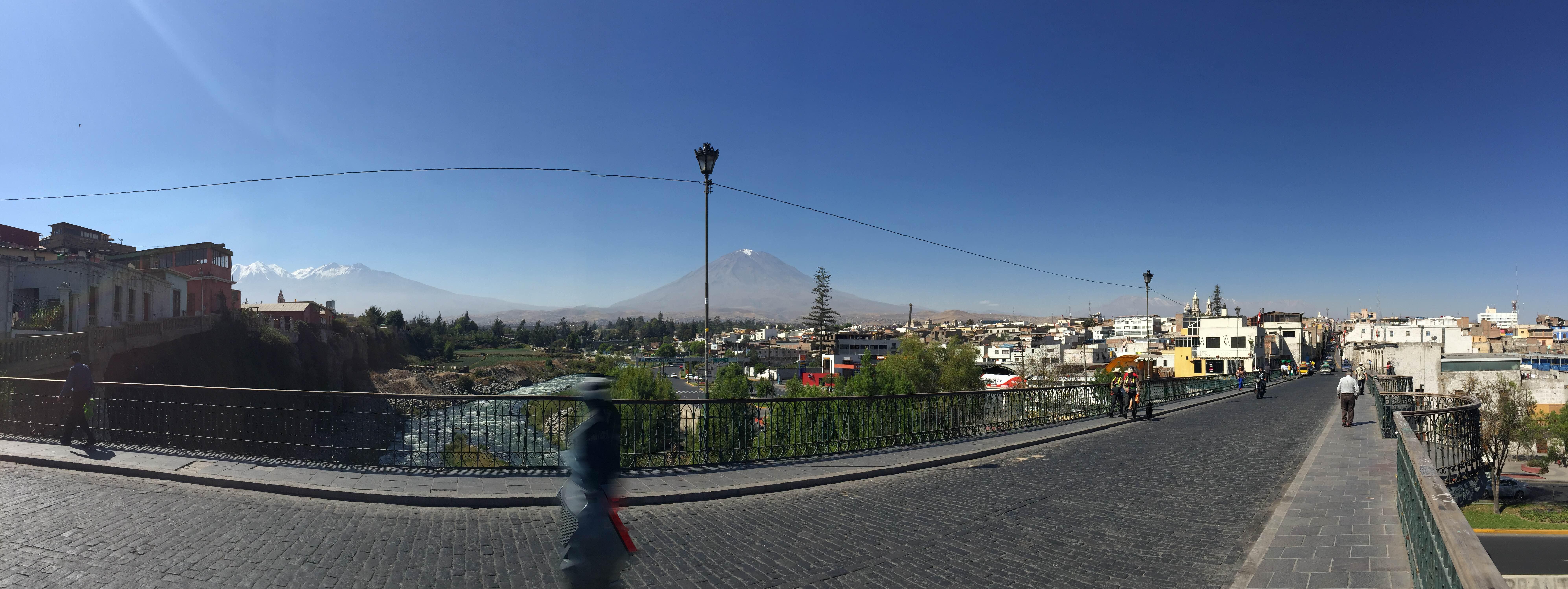 Puente Bolognesi, por aga