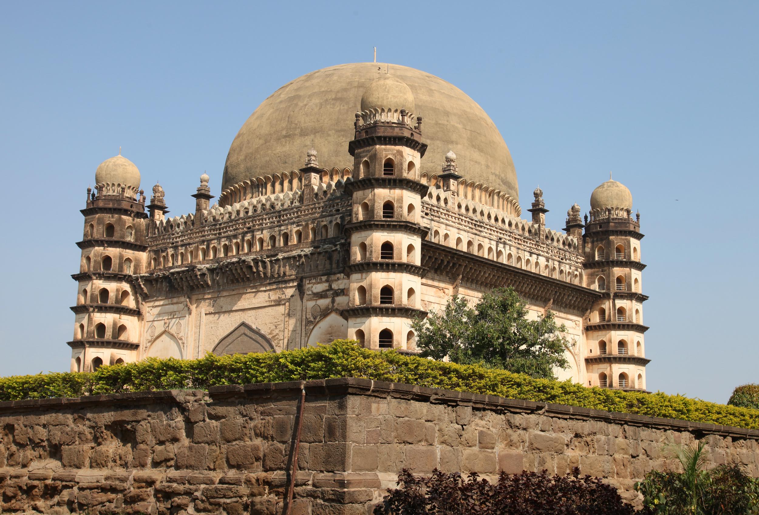 Gol Gumbaz, Bijaipur, por GERARD DECQ