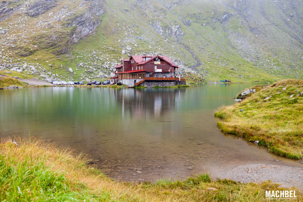 Hotel of Ice Balea Lac, por Víctor Gómez - machbel