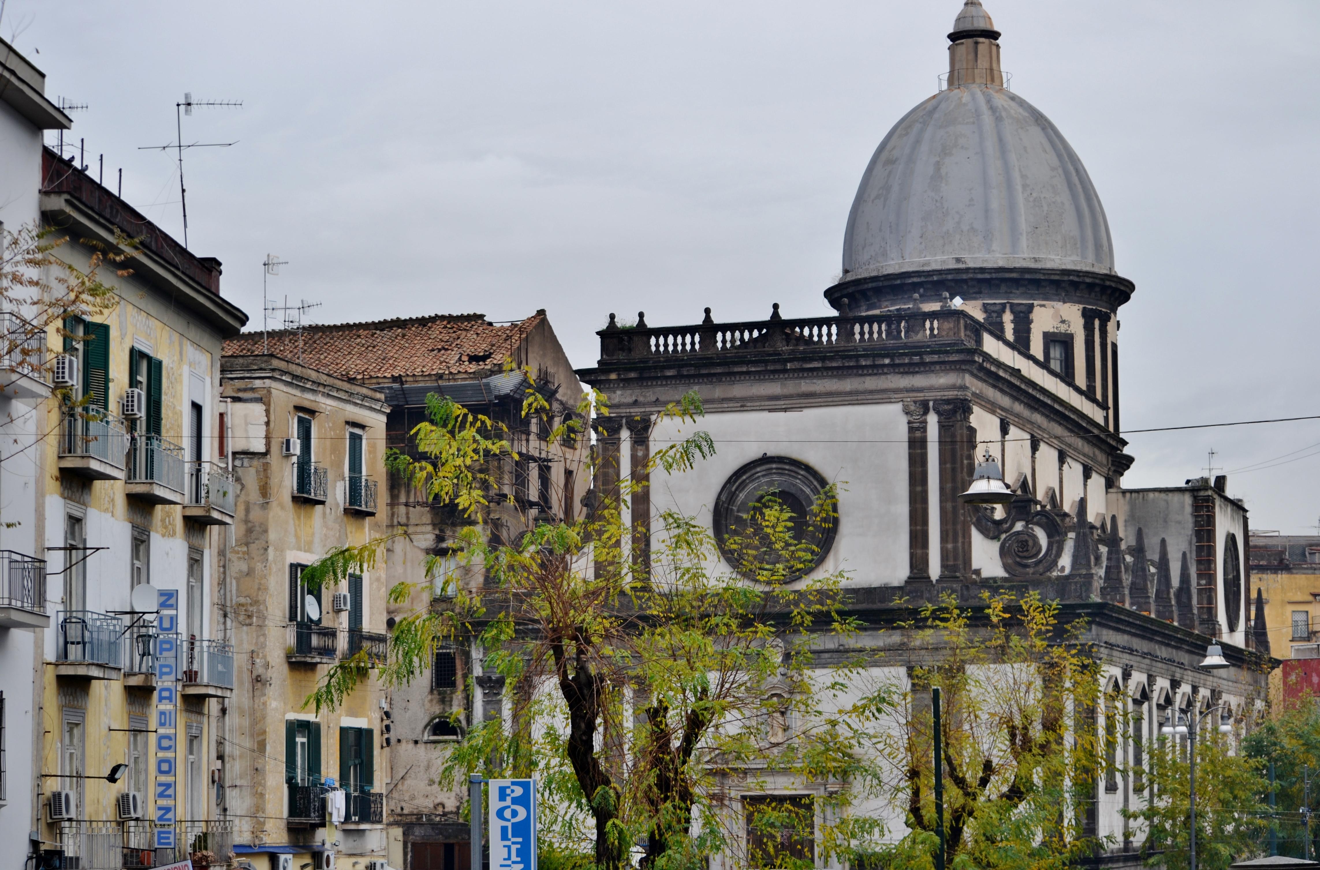 Iglesia de Santa Caterina A Formiello, por Simonetta Di Zanutto