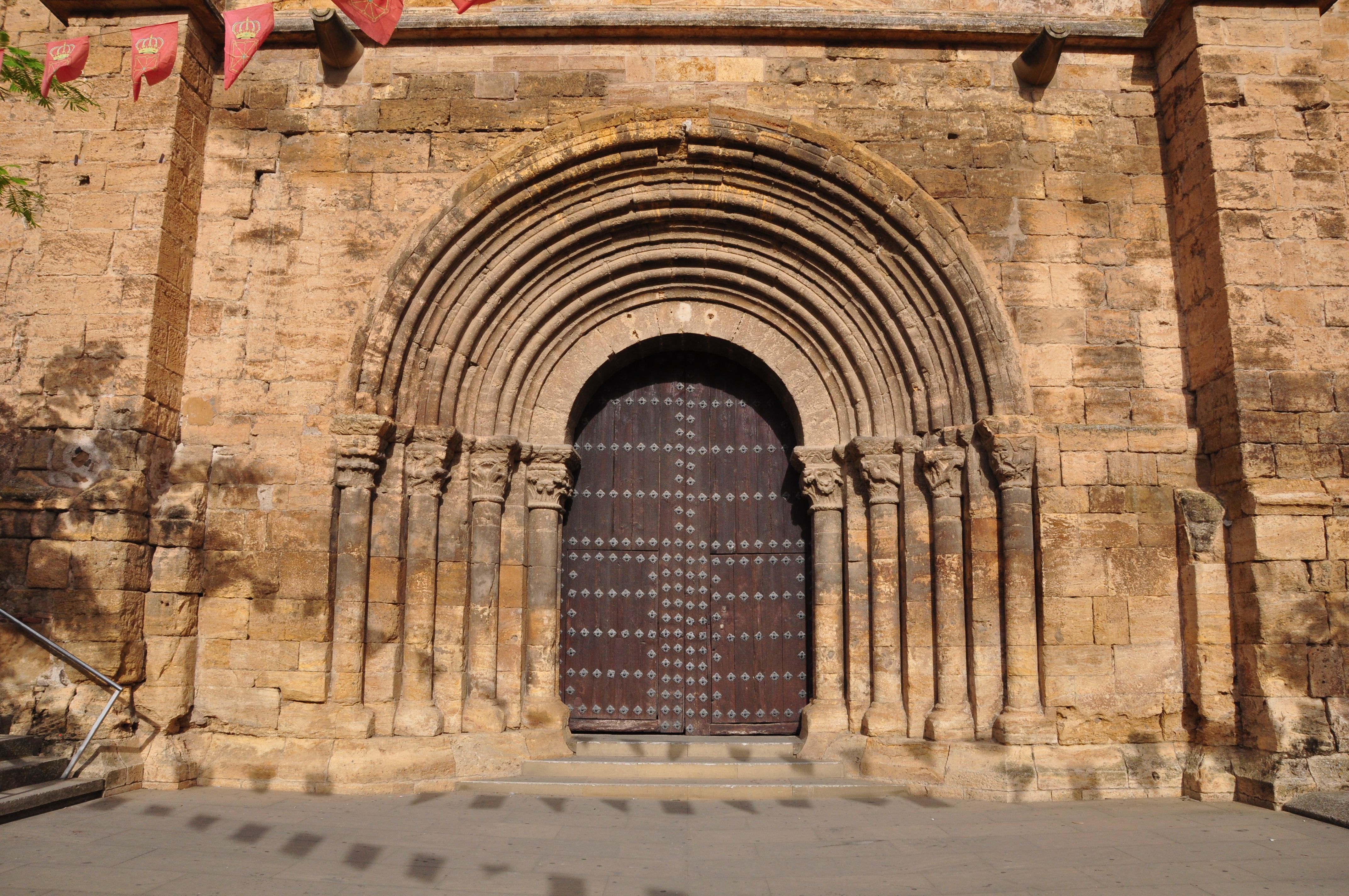 Abadías en Navarra un viaje por la historia y la espiritualidad