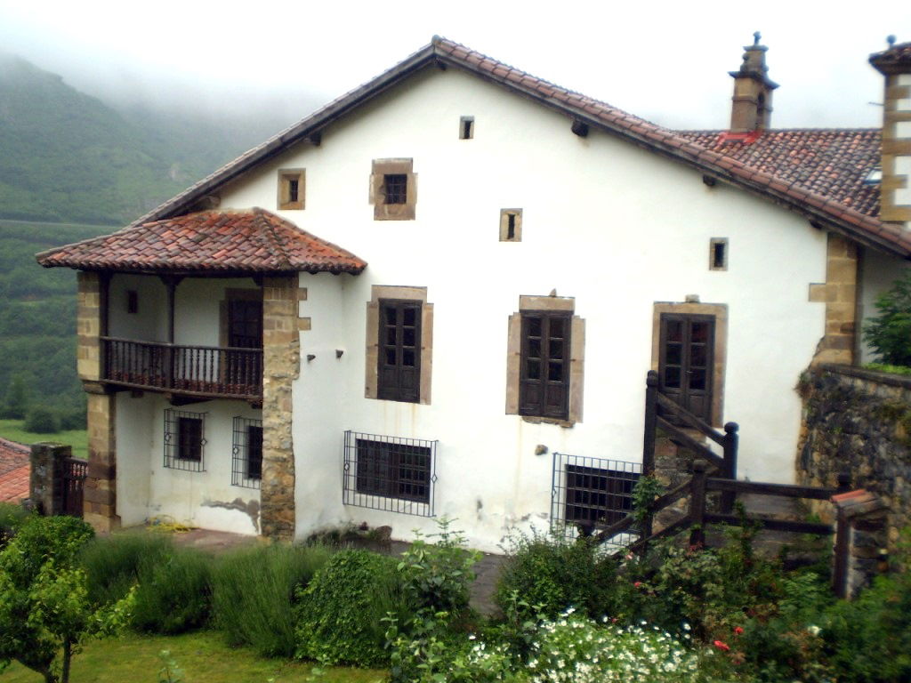 Casona de Tudanca. Biblioteca-Museo de José María de Cossío, por Lala