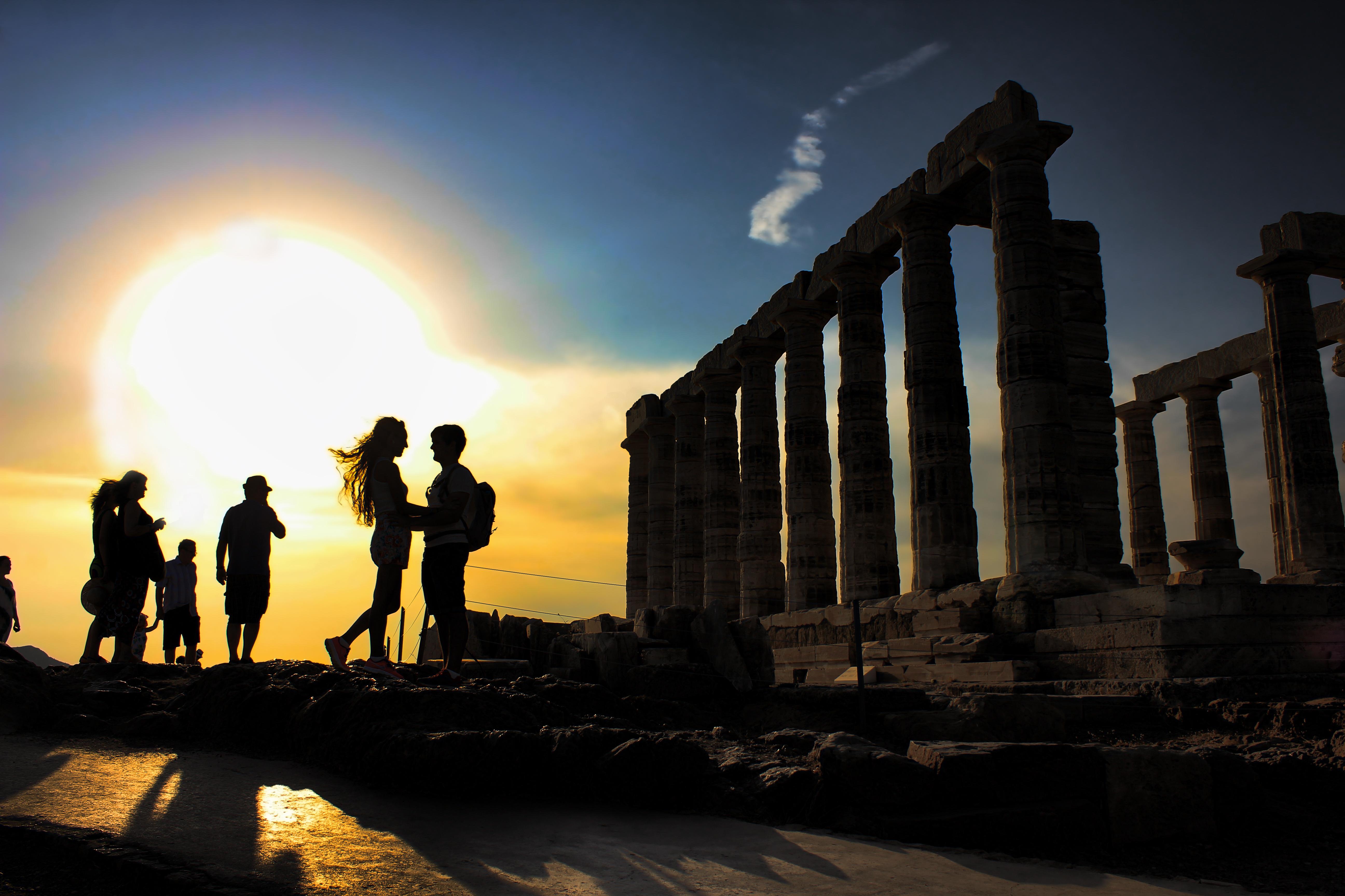 Acantilados en Grecia: maravillas naturales que te sorprenderán