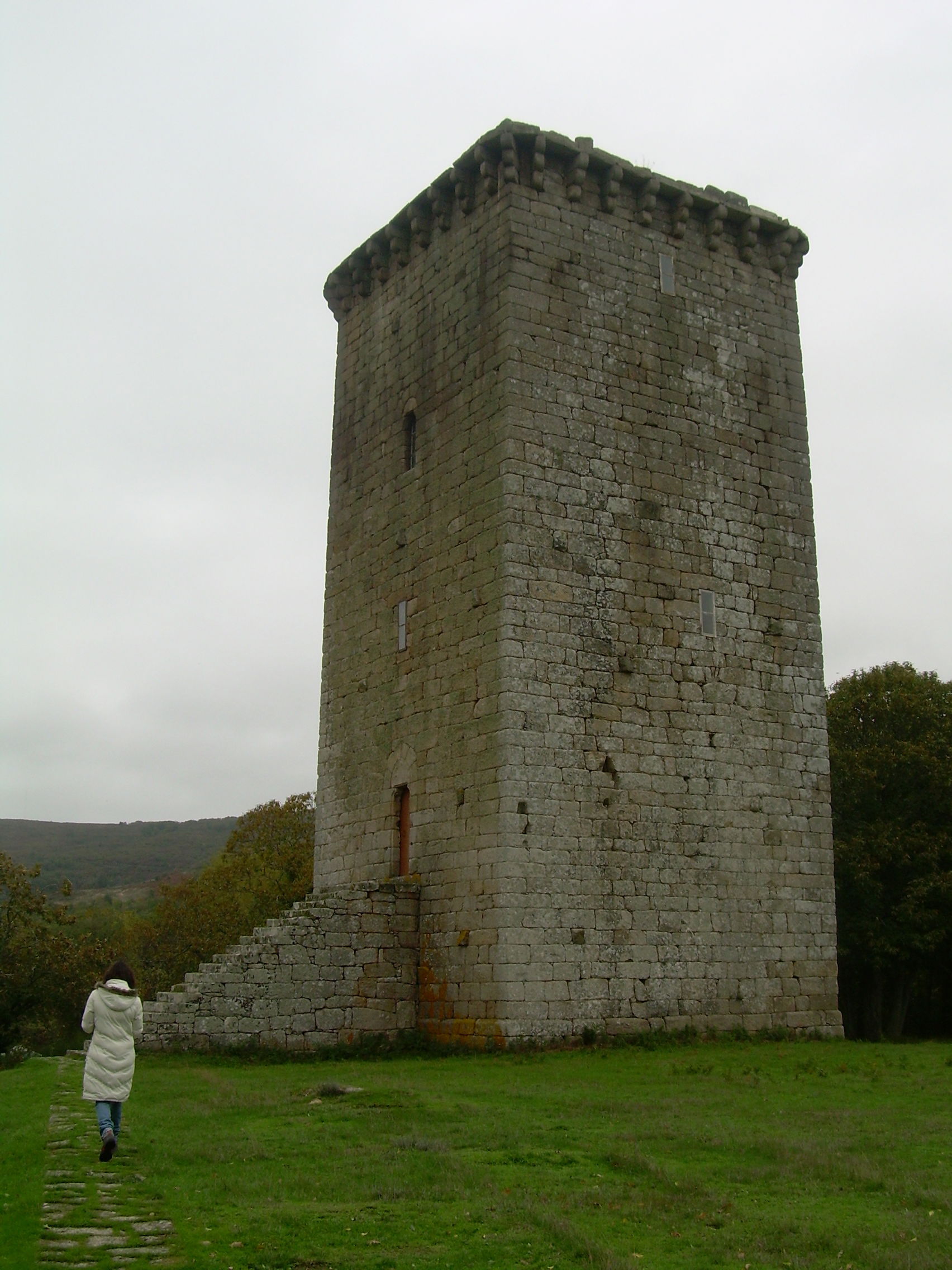 Torre de Porqueira, por Couso Galán Aldea Rural