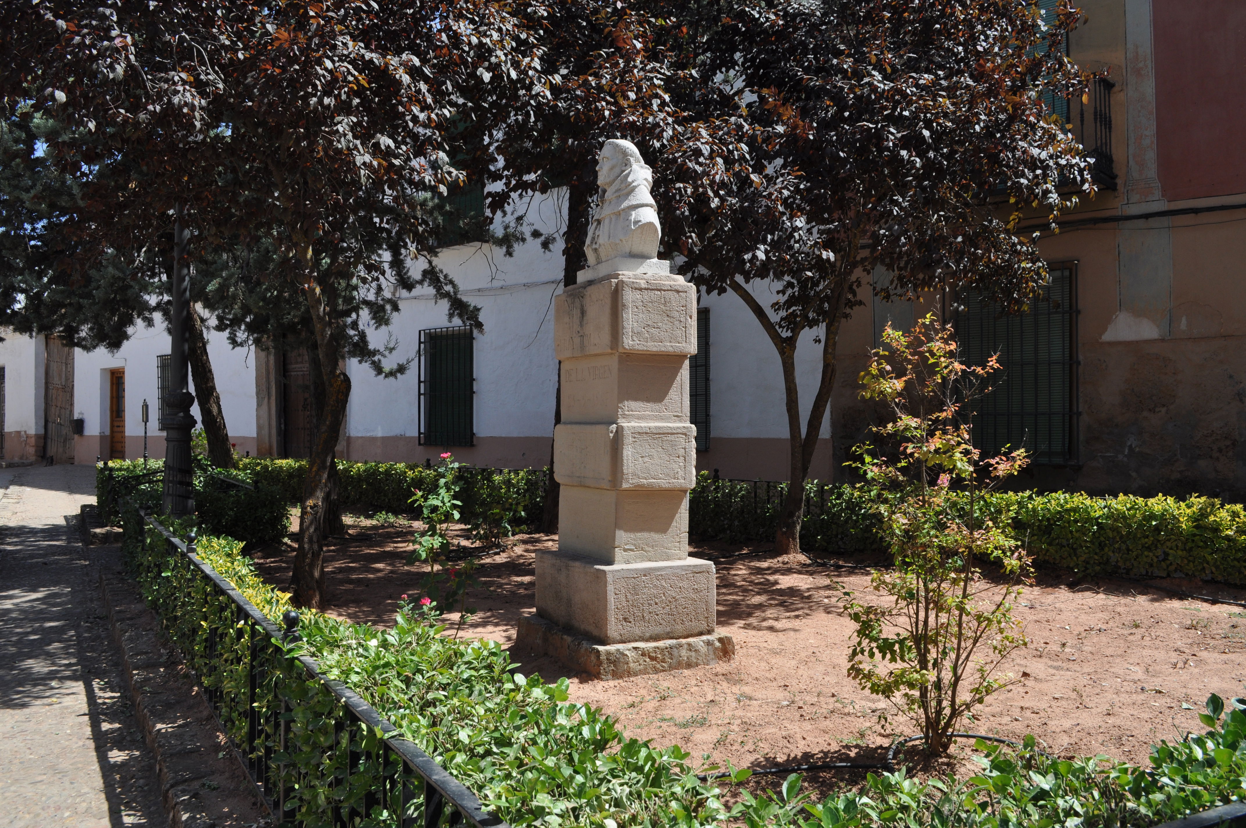 Estatuas en Ciudad Real: un recorrido por el arte y la historia urbana