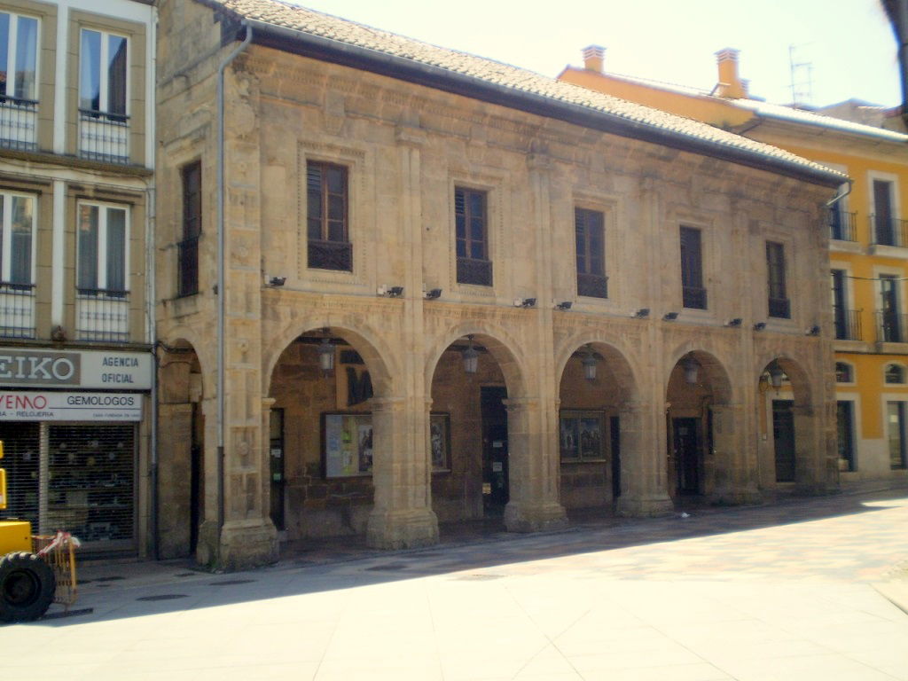 Palacio de Llano Ponte o Casa de García Pumarino, por Lala