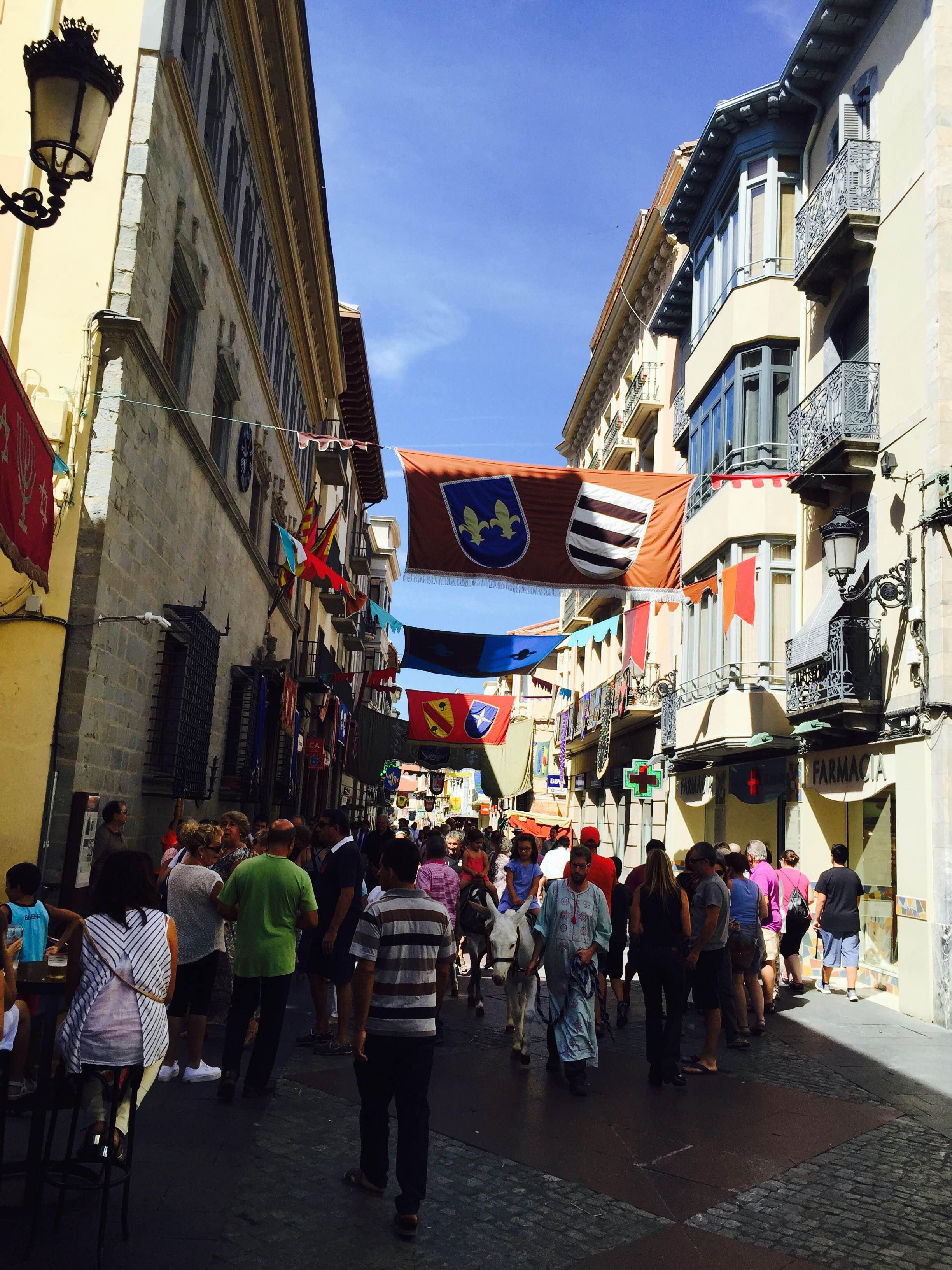 Calle mayor de Jaca, por Carlos Romero Aguilar