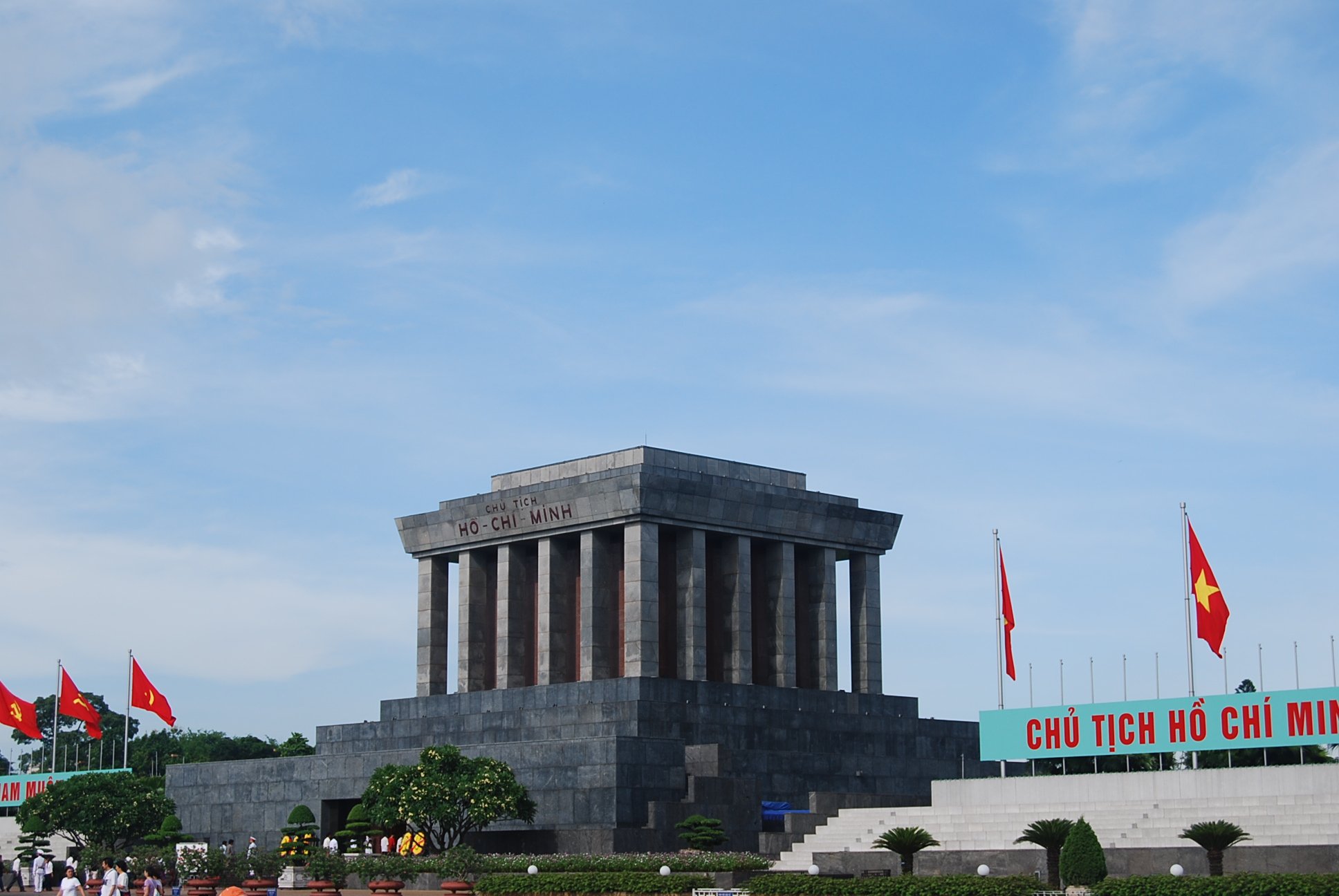 Ho Chi Minh Mausoleum – Hanoi, Vietnam - Atlas Obscura