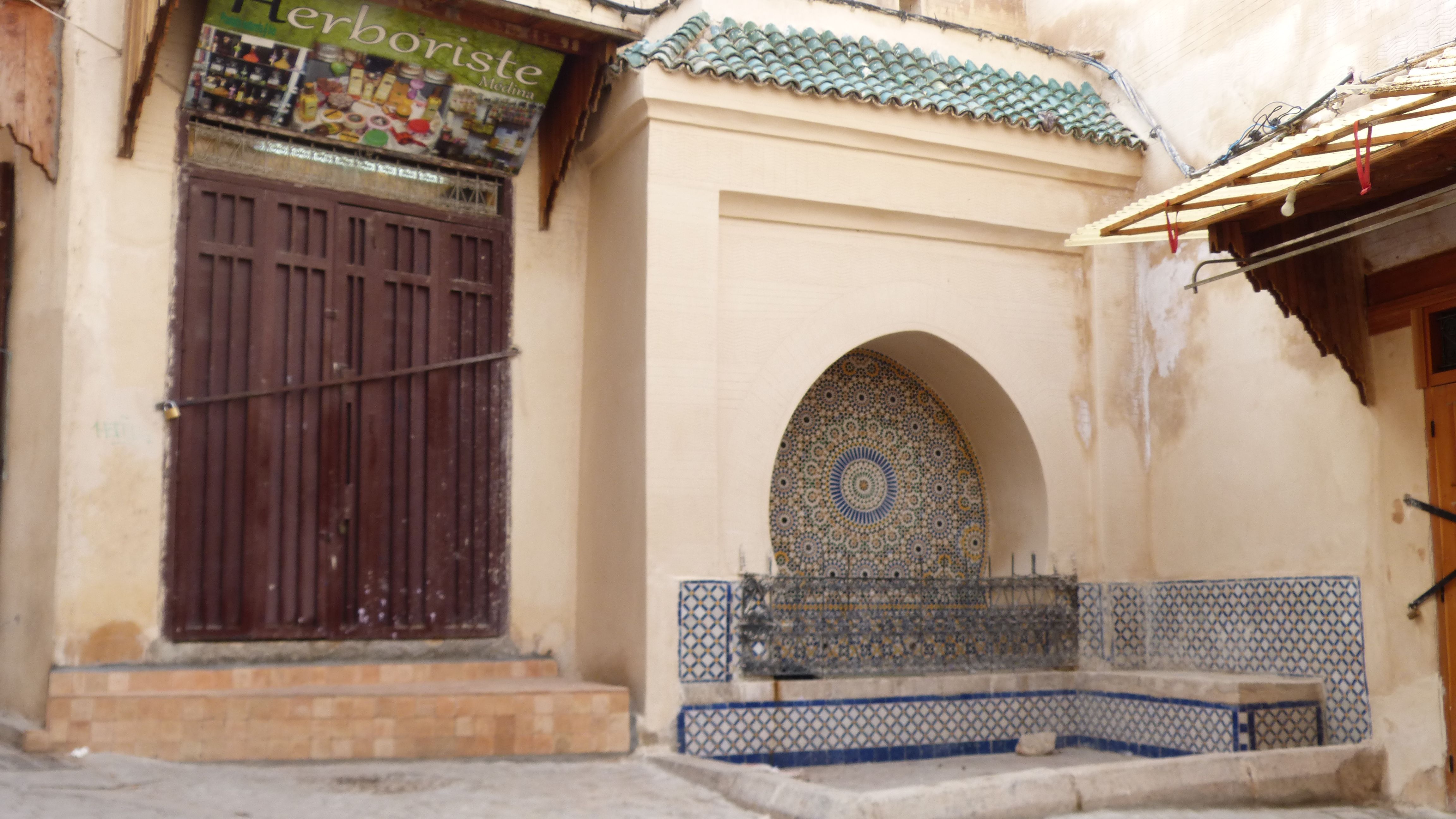 Monumentos históricos en Fez que capturan la esencia del pasado