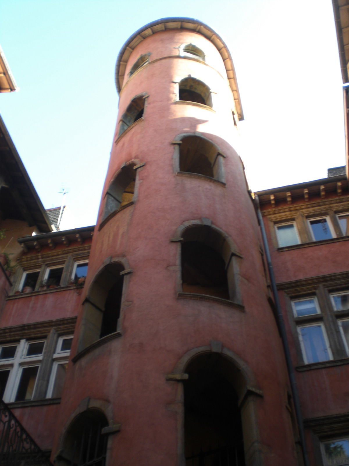 Torre rosa, por guanche