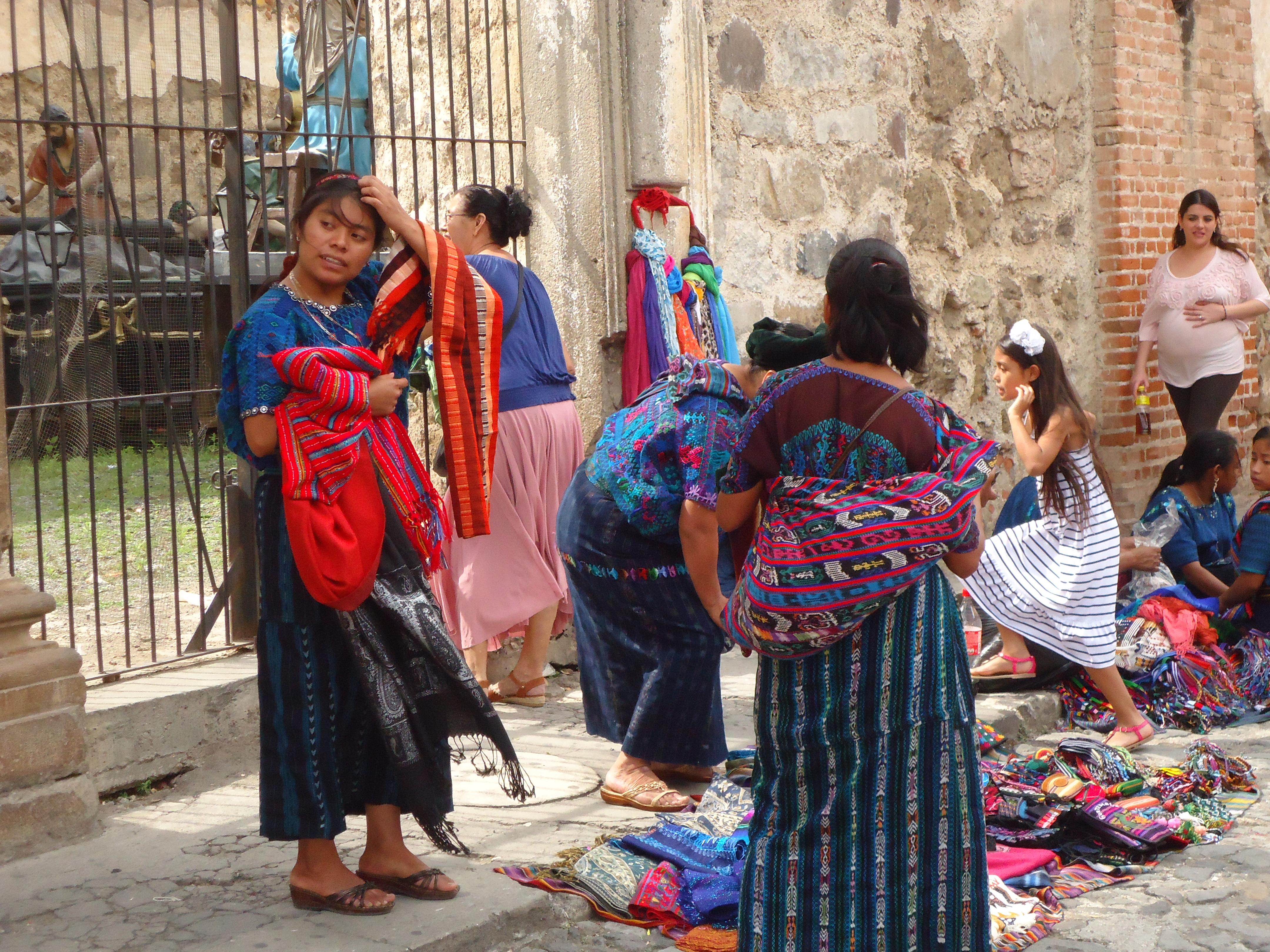 La Calle Del Reloj Antigua, por César - Mochilero