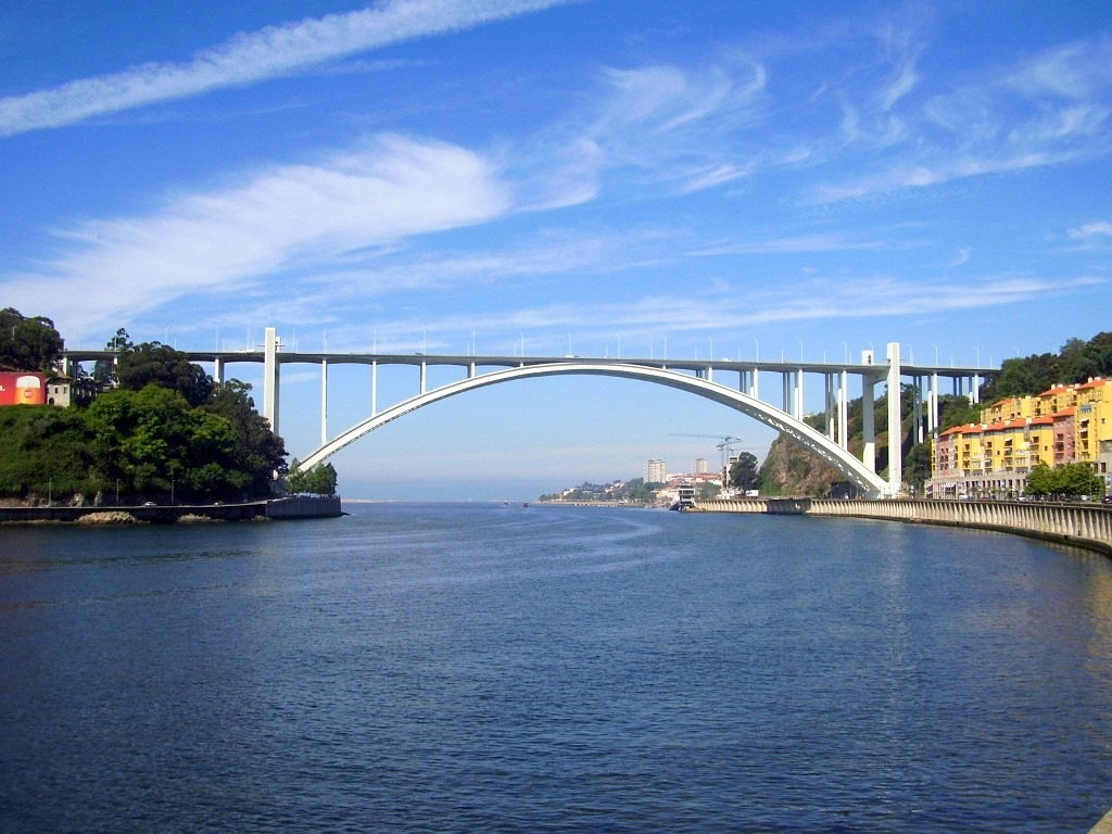 Puente de Arrábida, por Lala