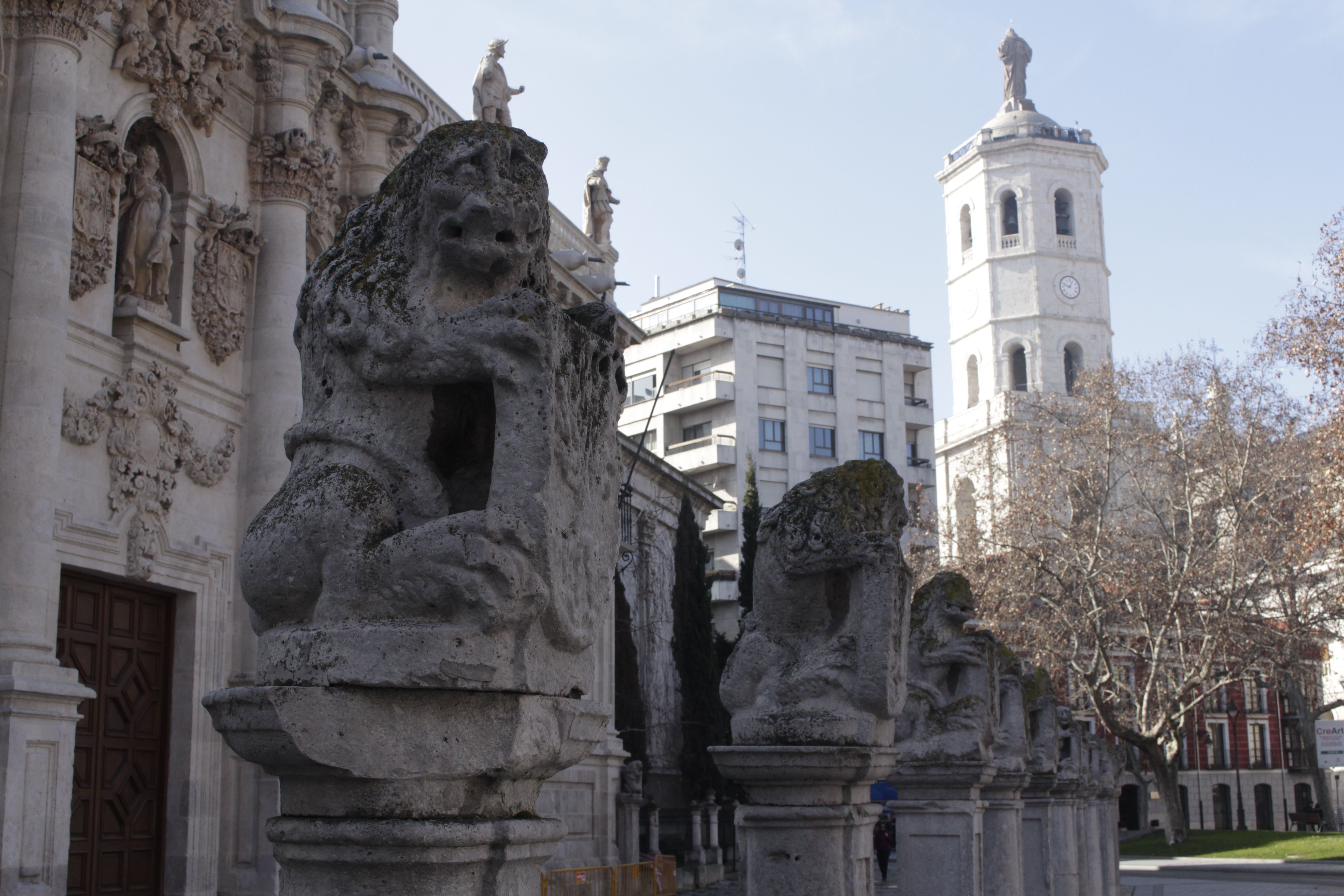 Descubre las plazas más emblemáticas de Valladolid y su encanto