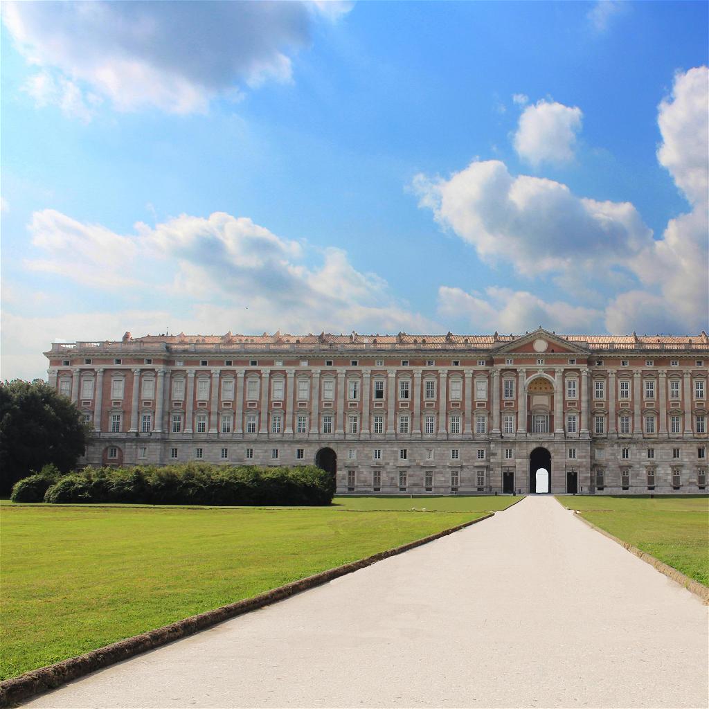 The 20 Most Beautiful Palaces In The World