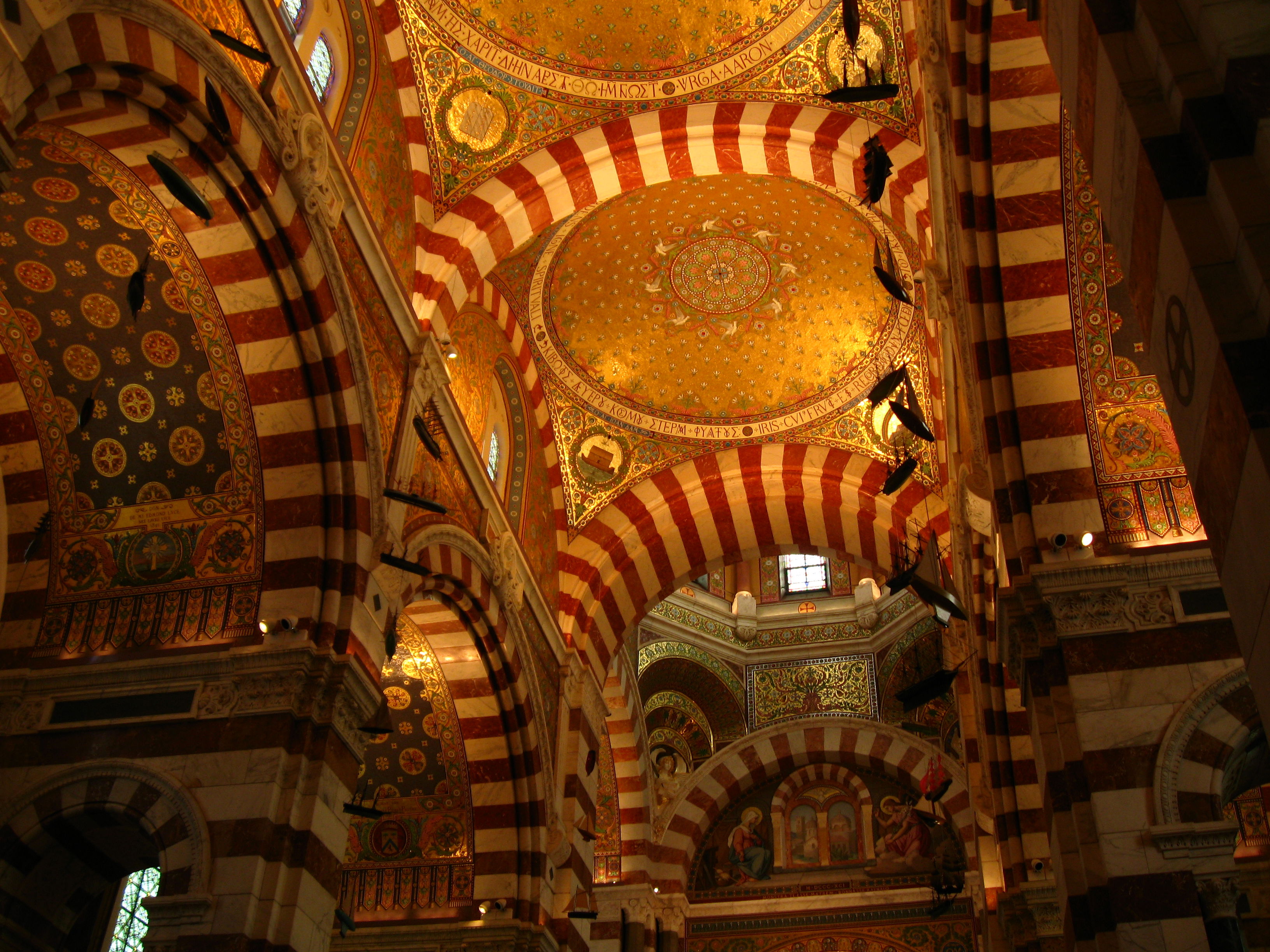 Basílica de Notre Dame de la Garde, por Andonii Sarabiia