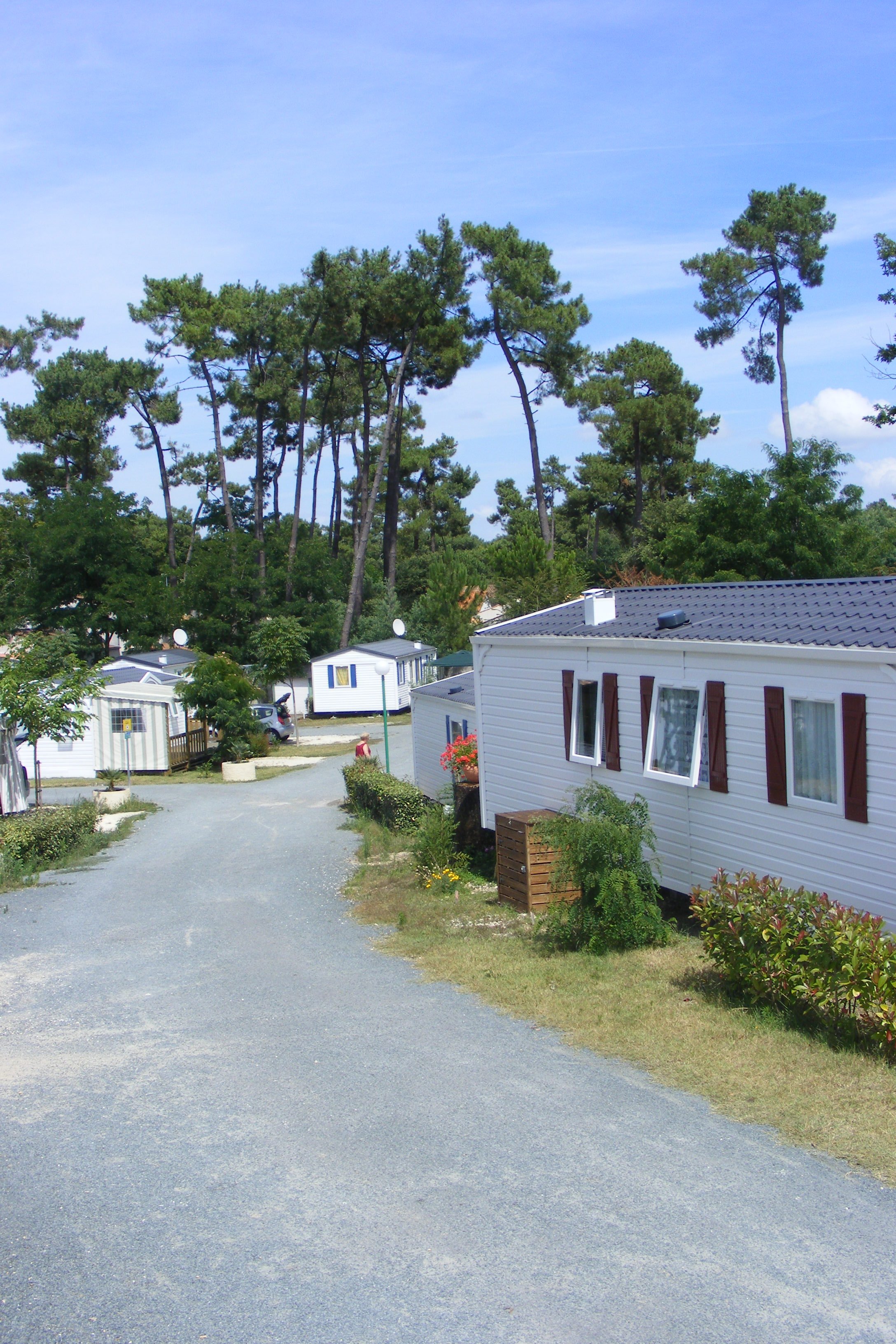 Camping Les Genêts – Camping à Ronces Les Bains