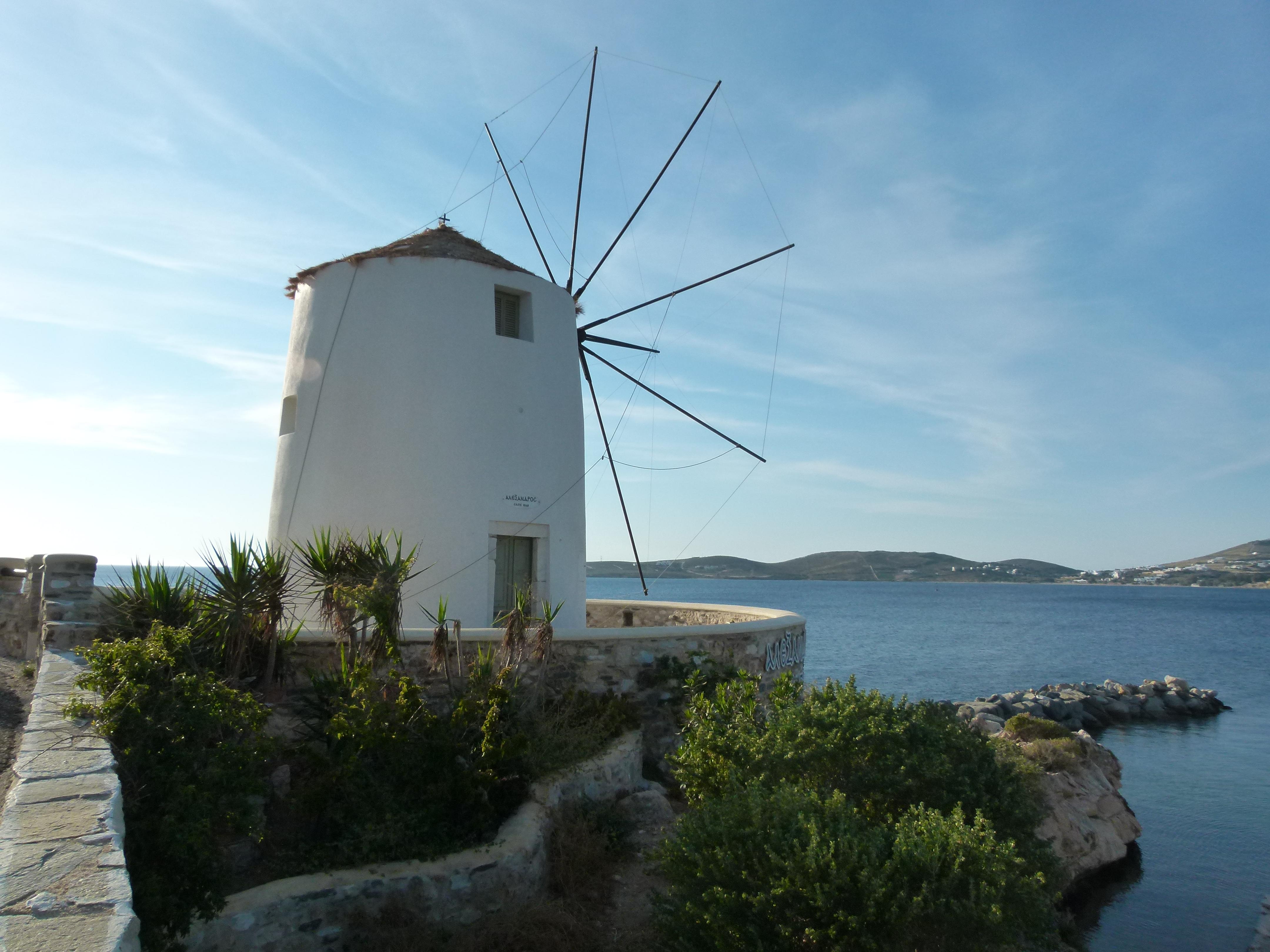 Descubre los encantadores pueblos de Paros que enamoran en Grecia