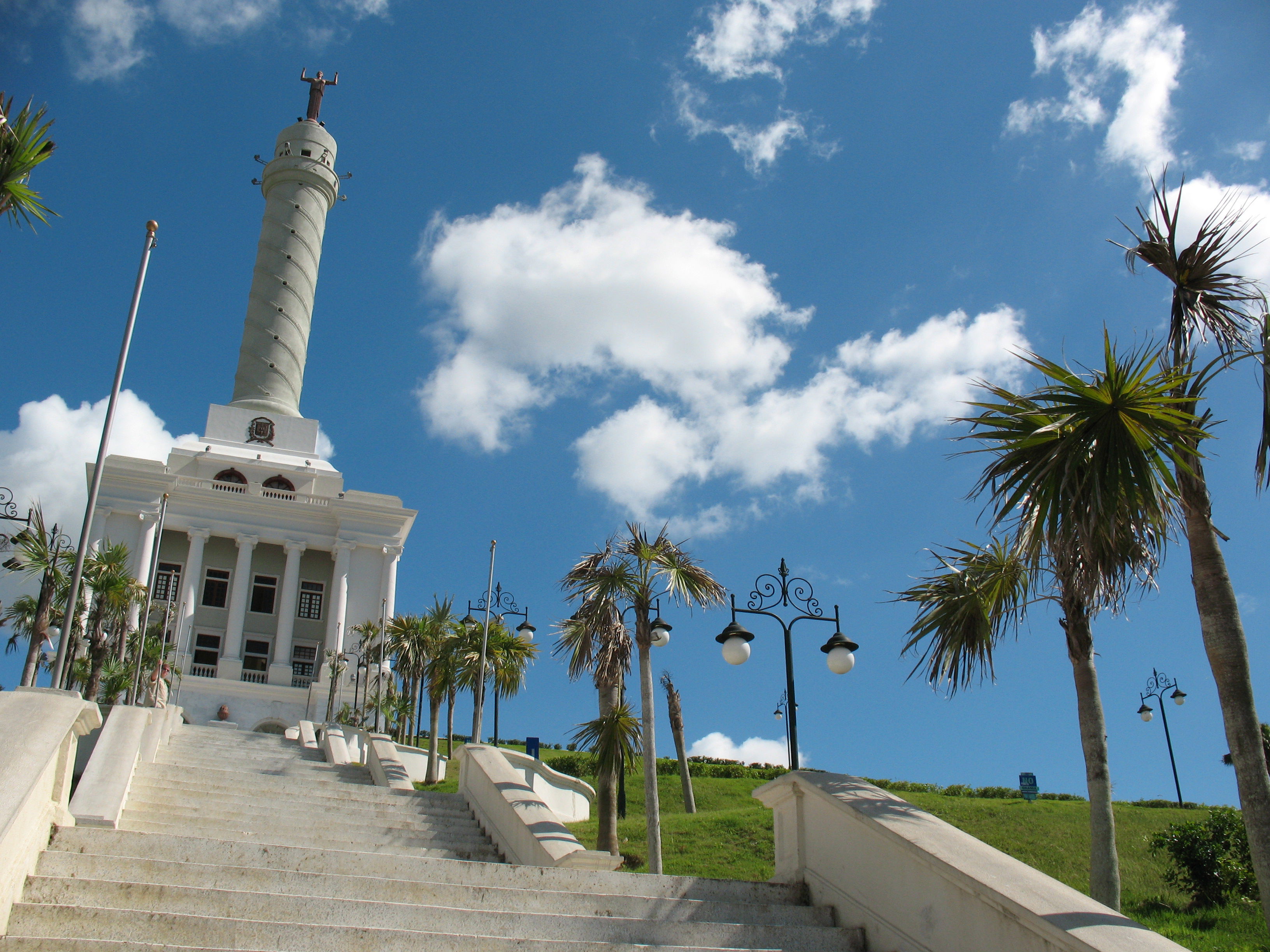 Descubre los impresionantes monumentos históricos de República Dominicana