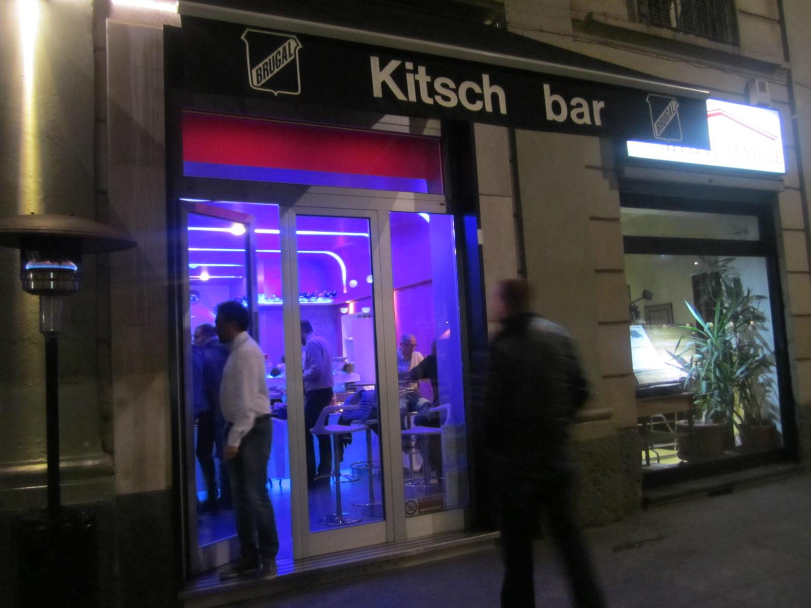 Kitsch Bar, por Anna Martinelli