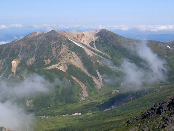 Monte Asahi (旭岳, Asahi-dake), por Mufastor