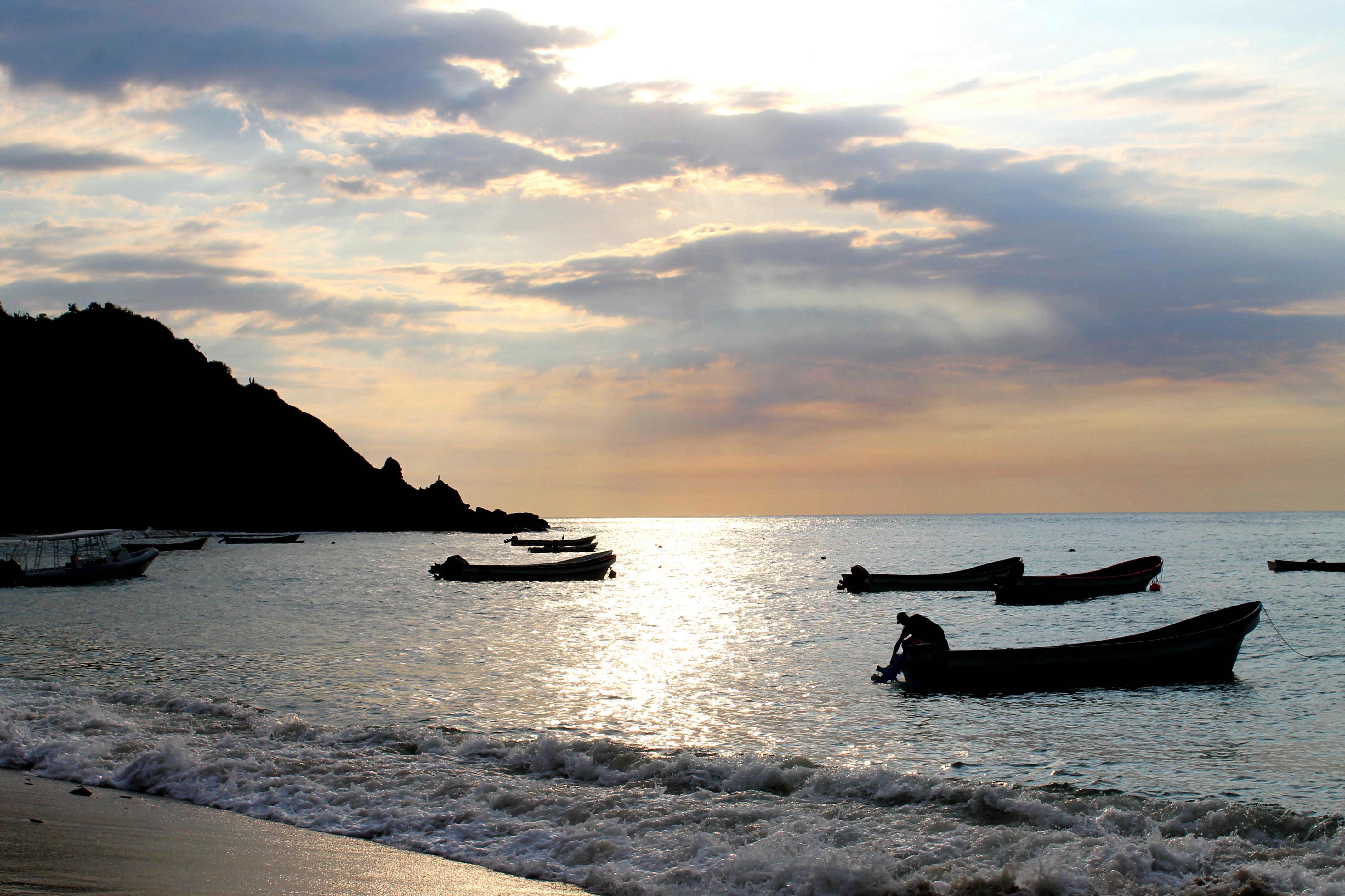 Playas de Chichiriviche que te enamorarán con su belleza natural