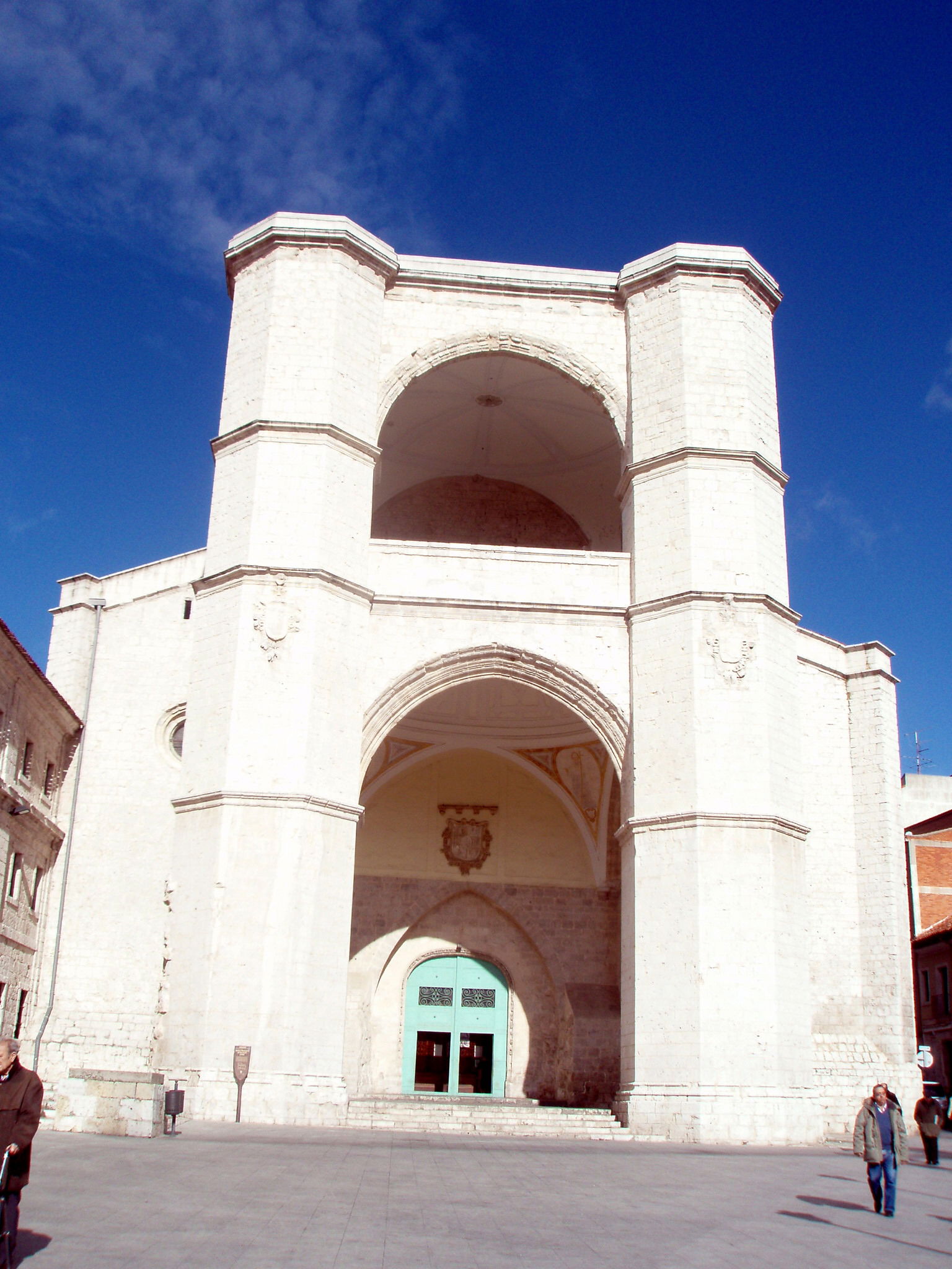 Iglesia del Monasterio de San Benito el Real, por Olga