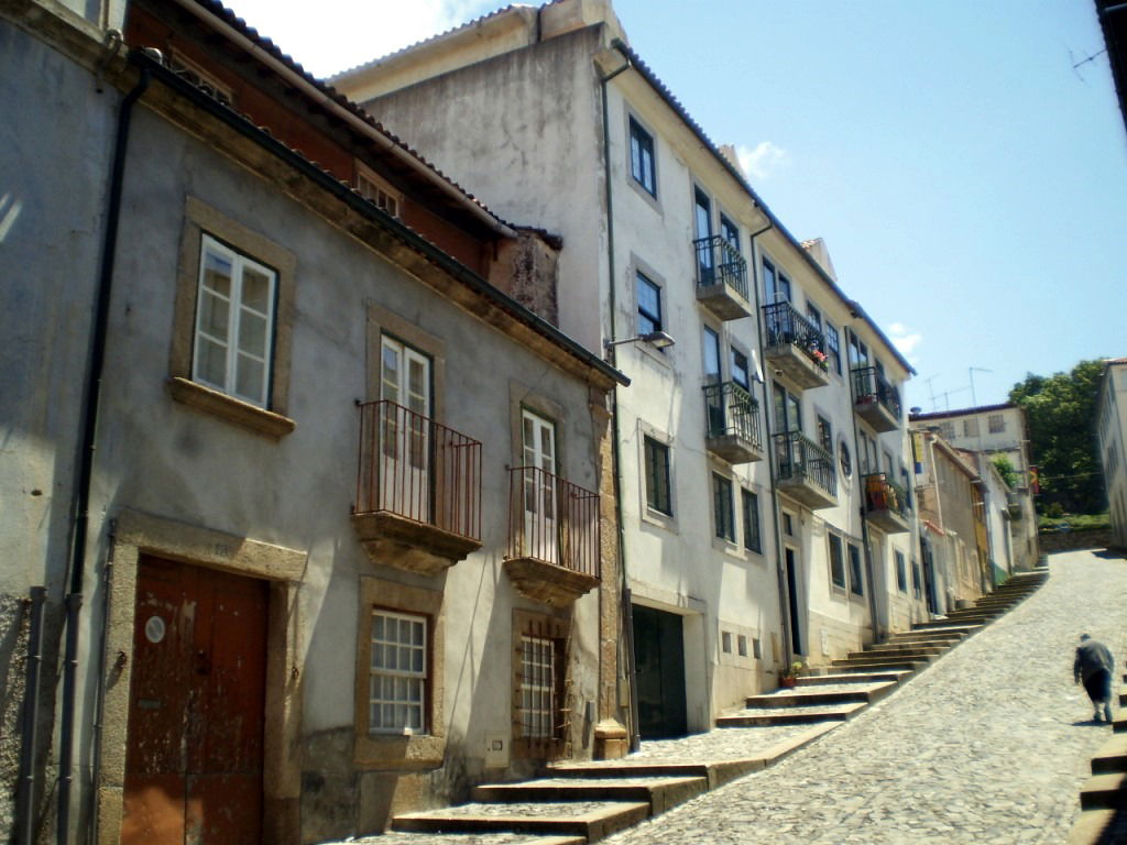 Rua Serpa Pinto, por Lala