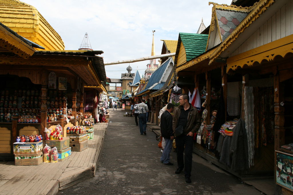 Mercado Izmailovsky, por ...