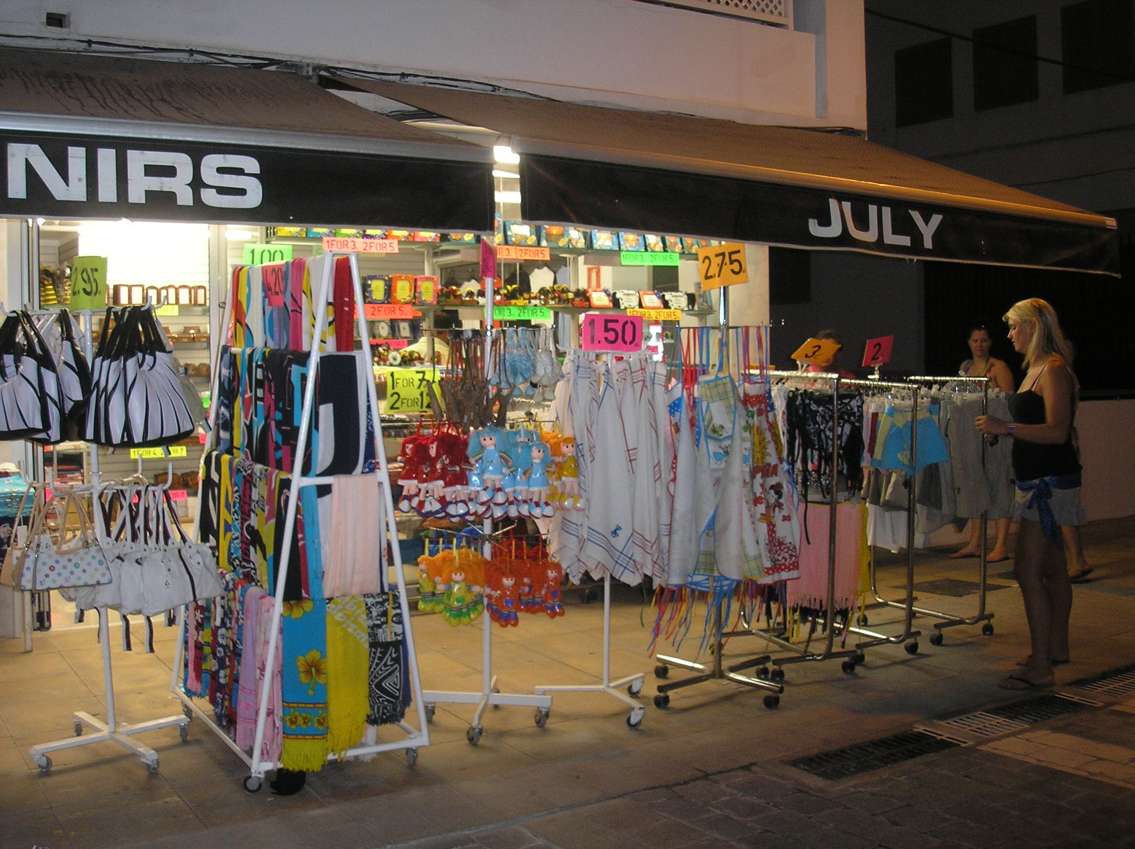 Tienda July, por isalatrendi