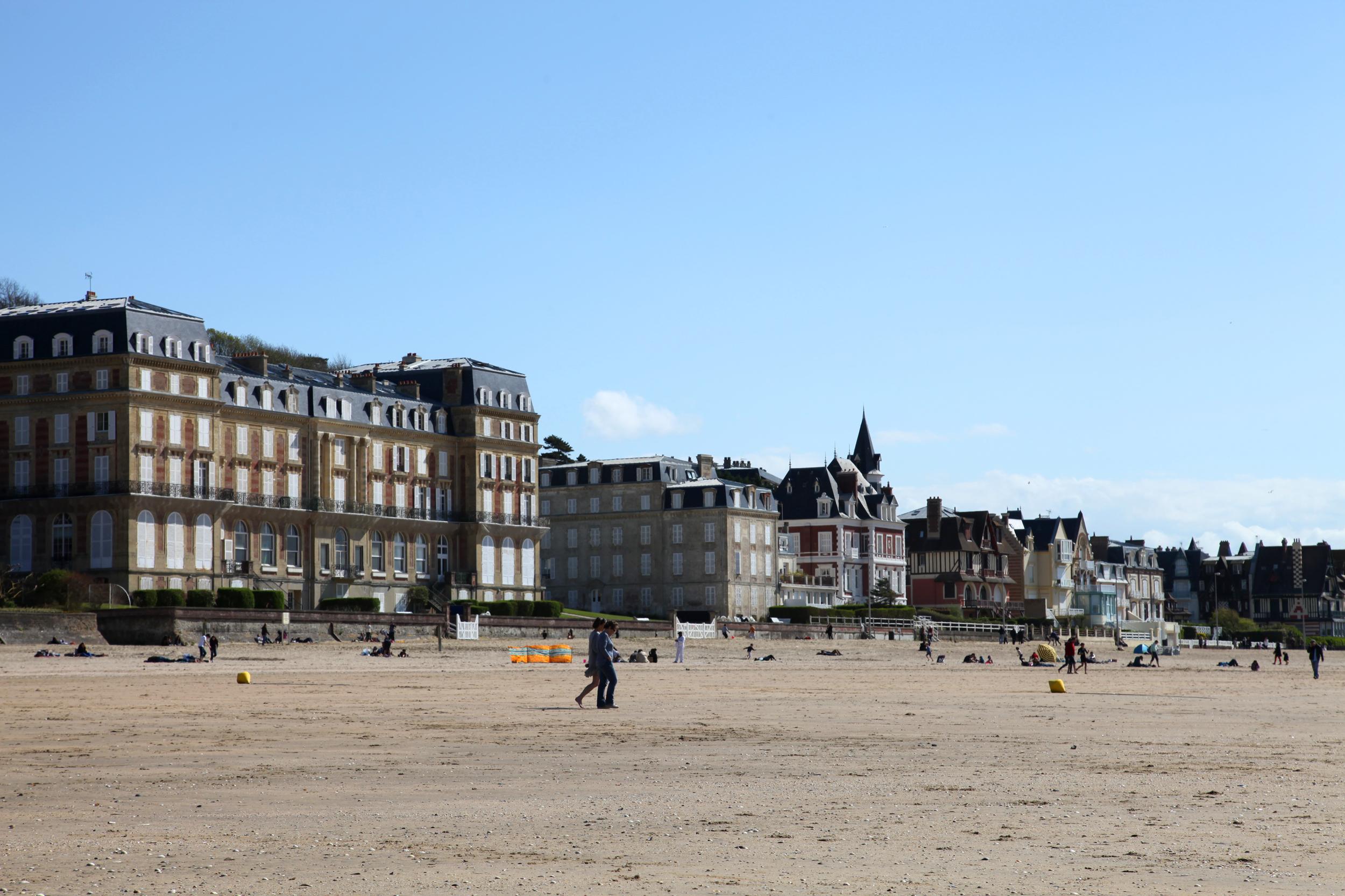 Plage de Trouville, por GERARD DECQ