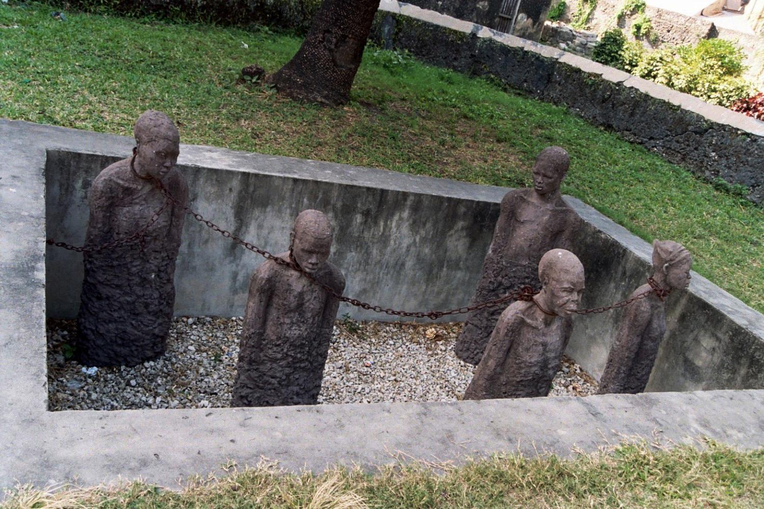 Monumento a los esclavos, por Victoria García González