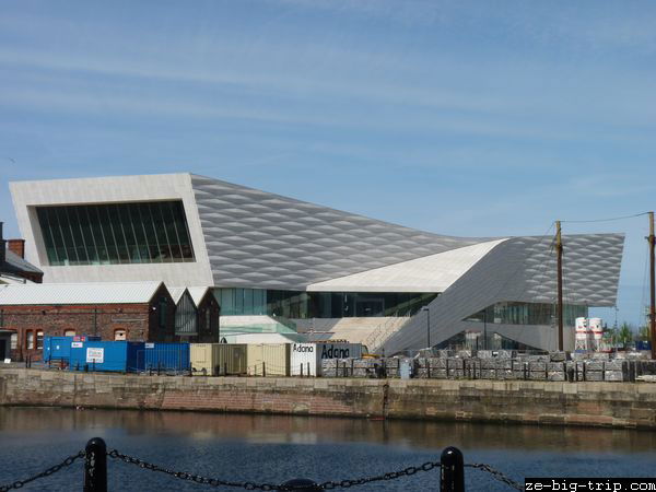 Museo de Liverpool, por Roland Flutet