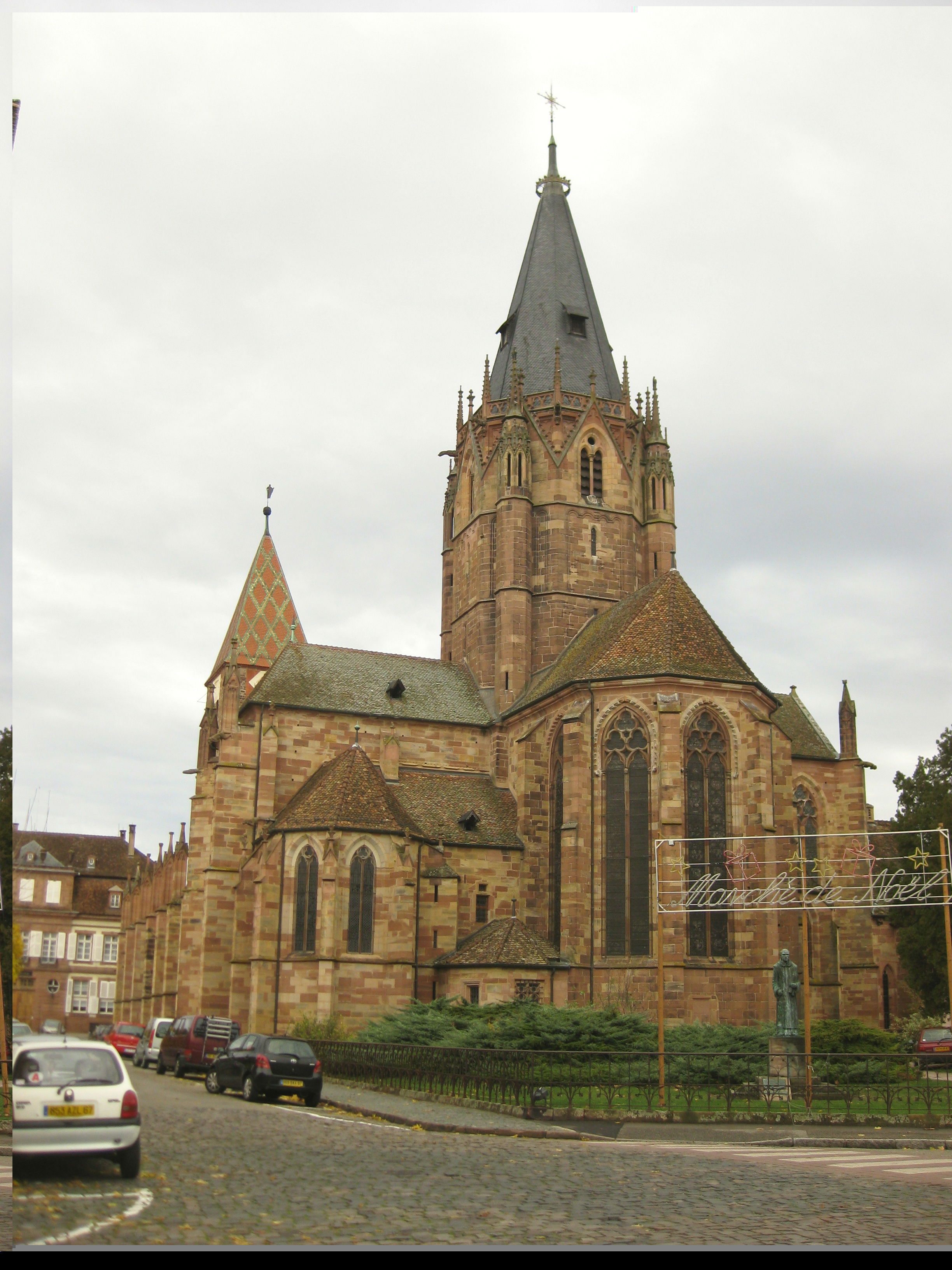 Iglesia San Pedro, por Zombeni