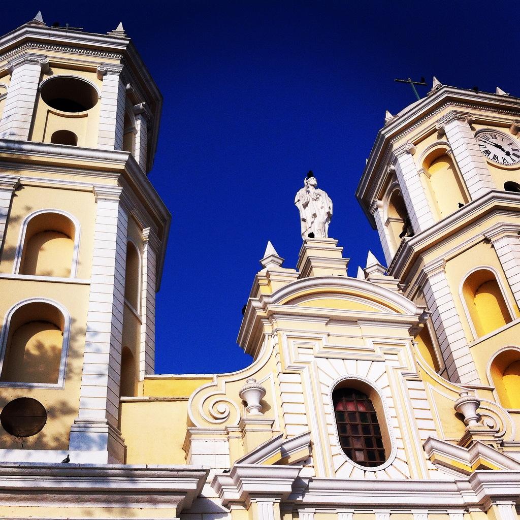 Iglesia de San Pedro, por Los viajes de Mary