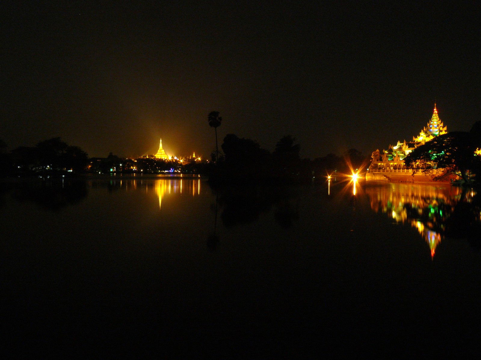 Kandawgyi Lake, por macgreg