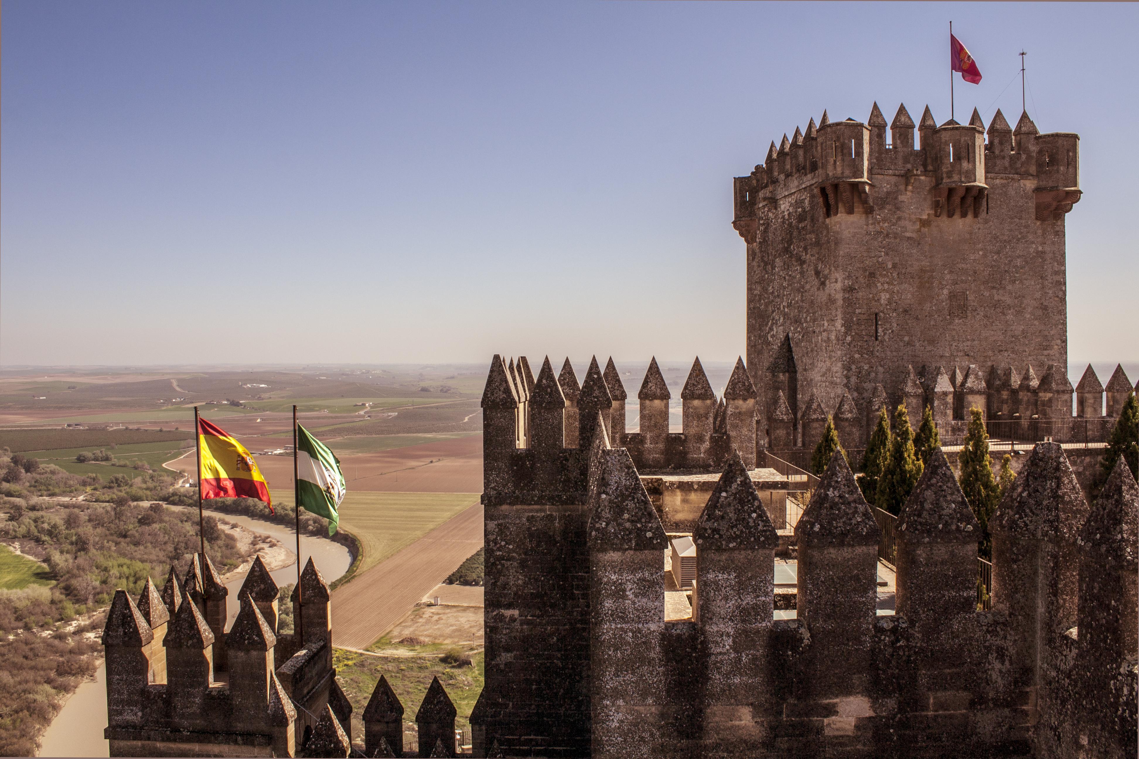 Castillos en Córdoba: explorando la magia de sus fortalezas históricas