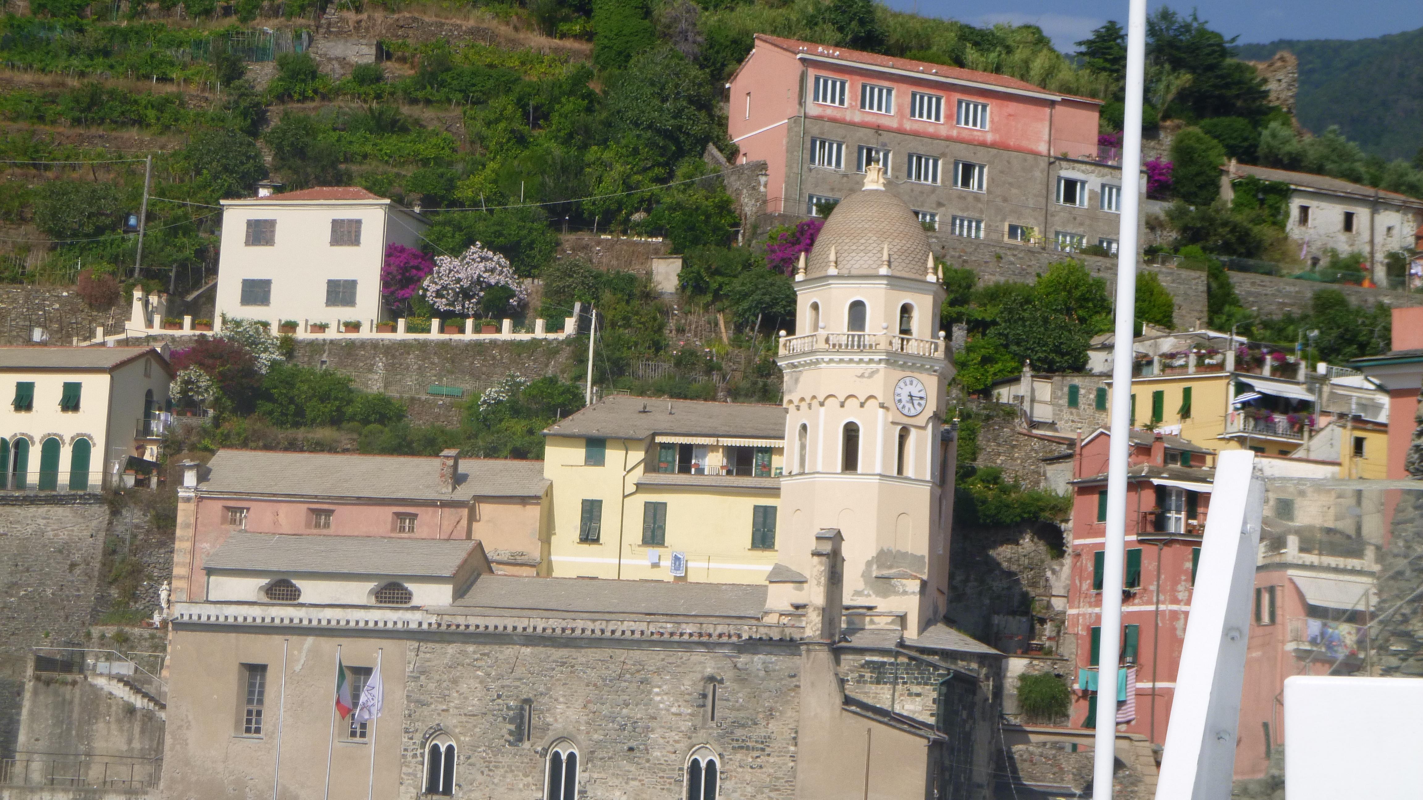 Iglesias en Liguria: un recorrido por su patrimonio espiritual y arquitectónico